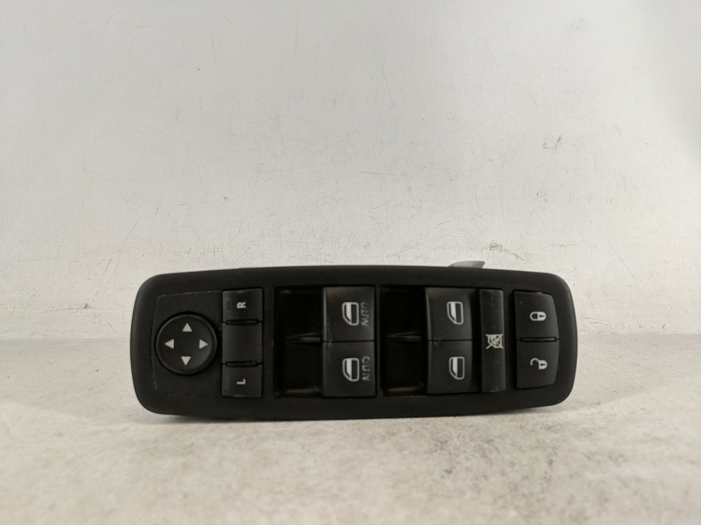 2014 Jeep Cherokee Master Power Window Switch Replacement Driver Side Left P/N:68141894AA Fits OEM Used Auto Parts - Oemused