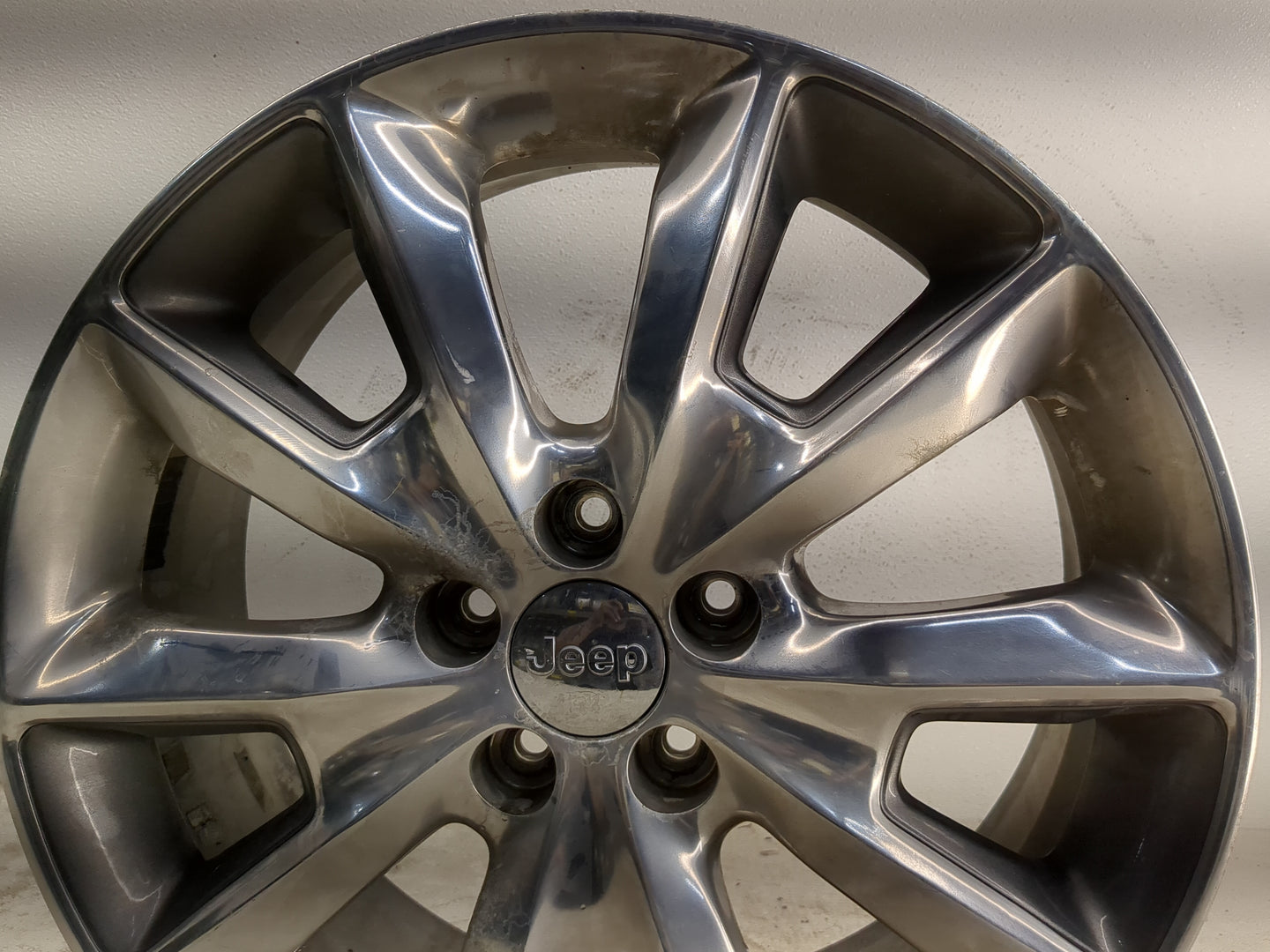 2014-2018 Jeep Cherokee Oem Wheel Rim - Oemusedautoparts1.com