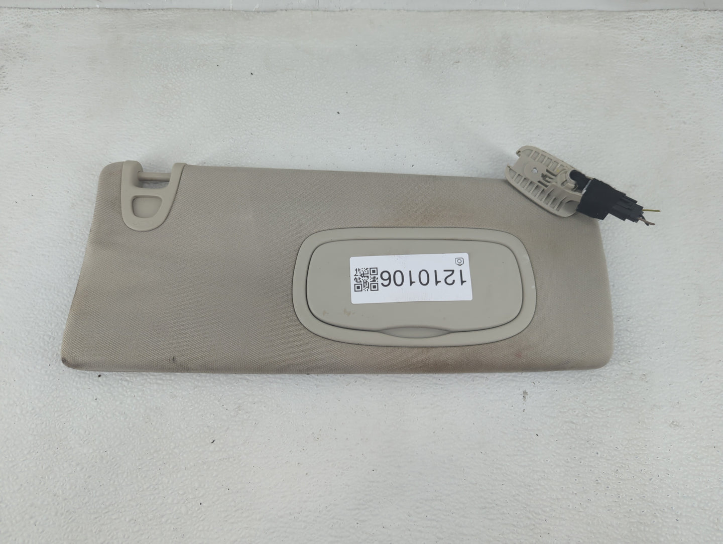 2014-2018 Jeep Cherokee Sun Visor Shade Replacement Passenger Right Mirror Fits Fits 2014 2015 2016 2017 2018 OEM Used Auto 