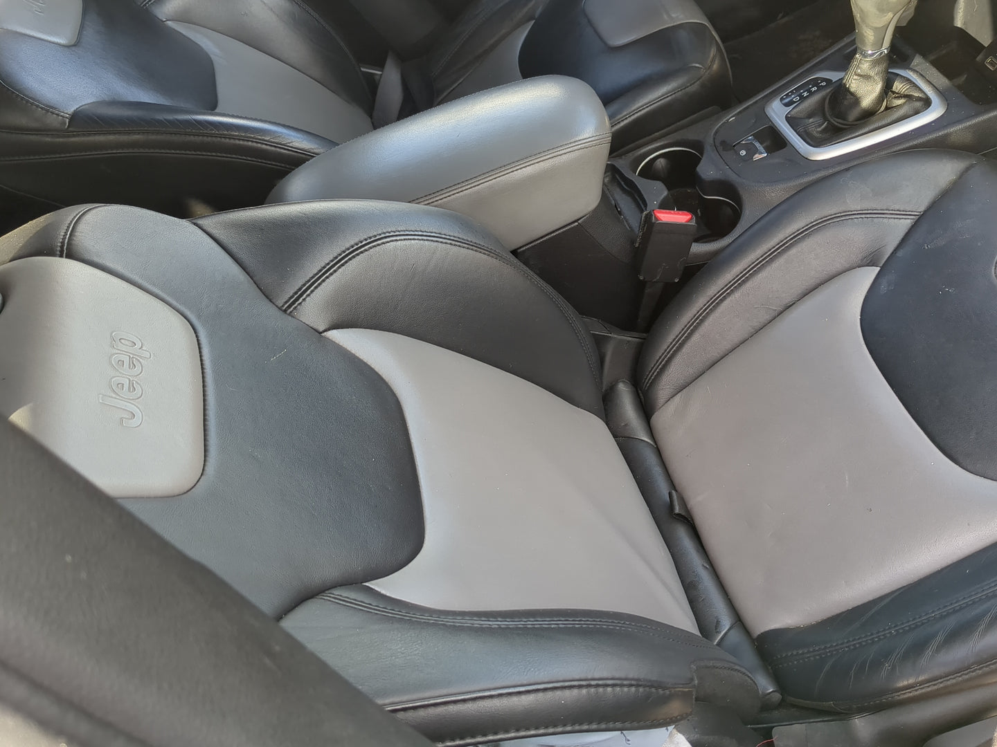 2014-2014 Jeep Cherokee Passenger Front Seat Oem 1210843 - Oemusedautoparts1.com