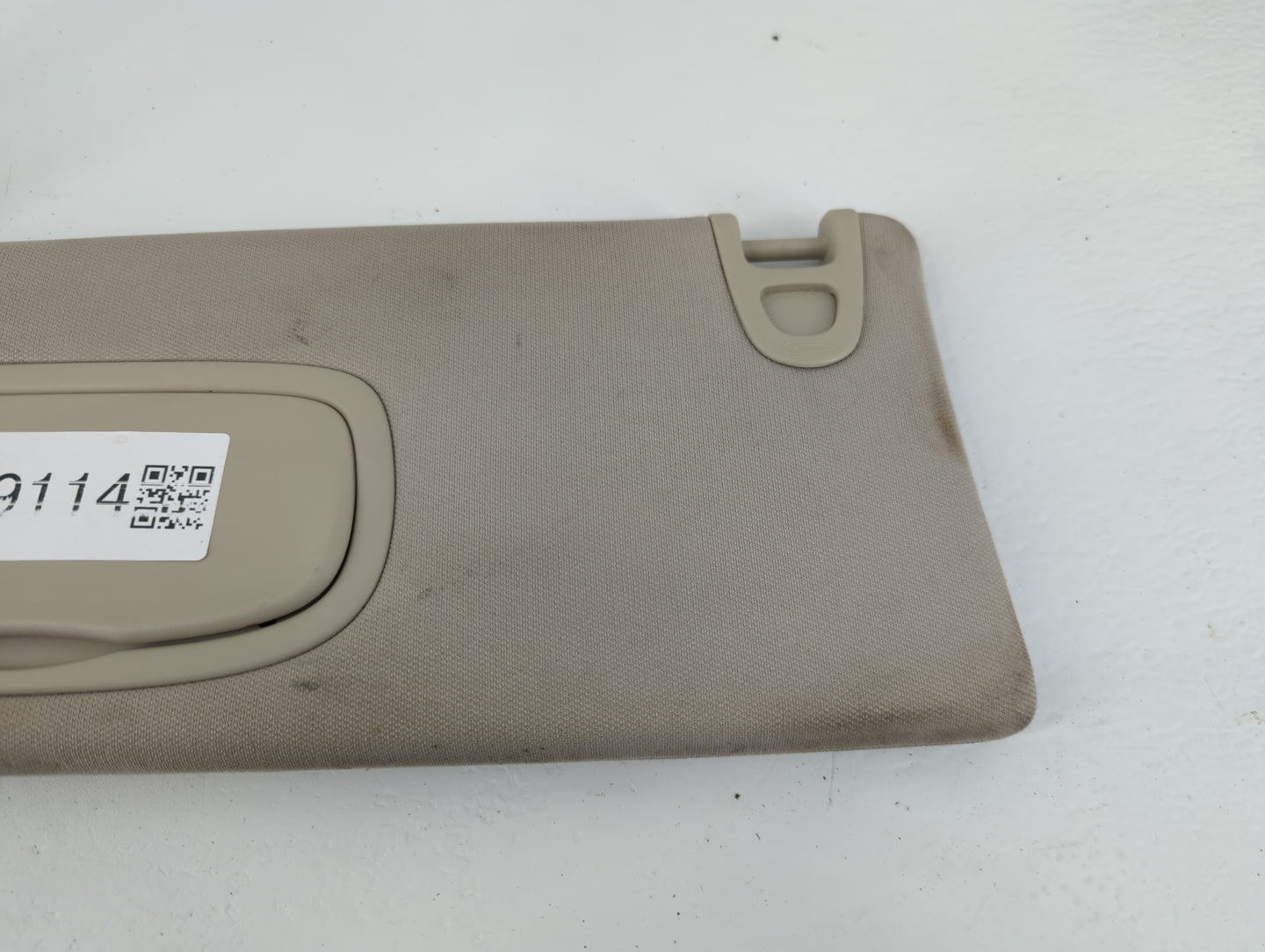 2014-2018 Jeep Cherokee Sun Visor Shade Replacement Driver Left Mirror Fits Fits 2014 2015 2016 2017 2018 OEM Used Auto Part
