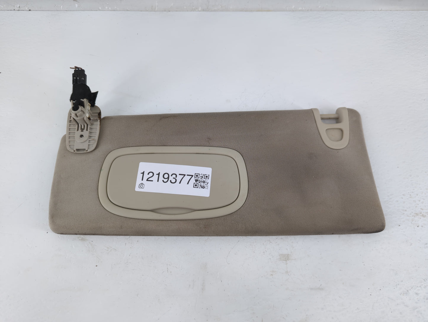 2014-2018 Jeep Cherokee Sun Visor Shade Replacement Driver Left Mirror Fits Fits 2014 2015 2016 2017 2018 OEM Used Auto Part