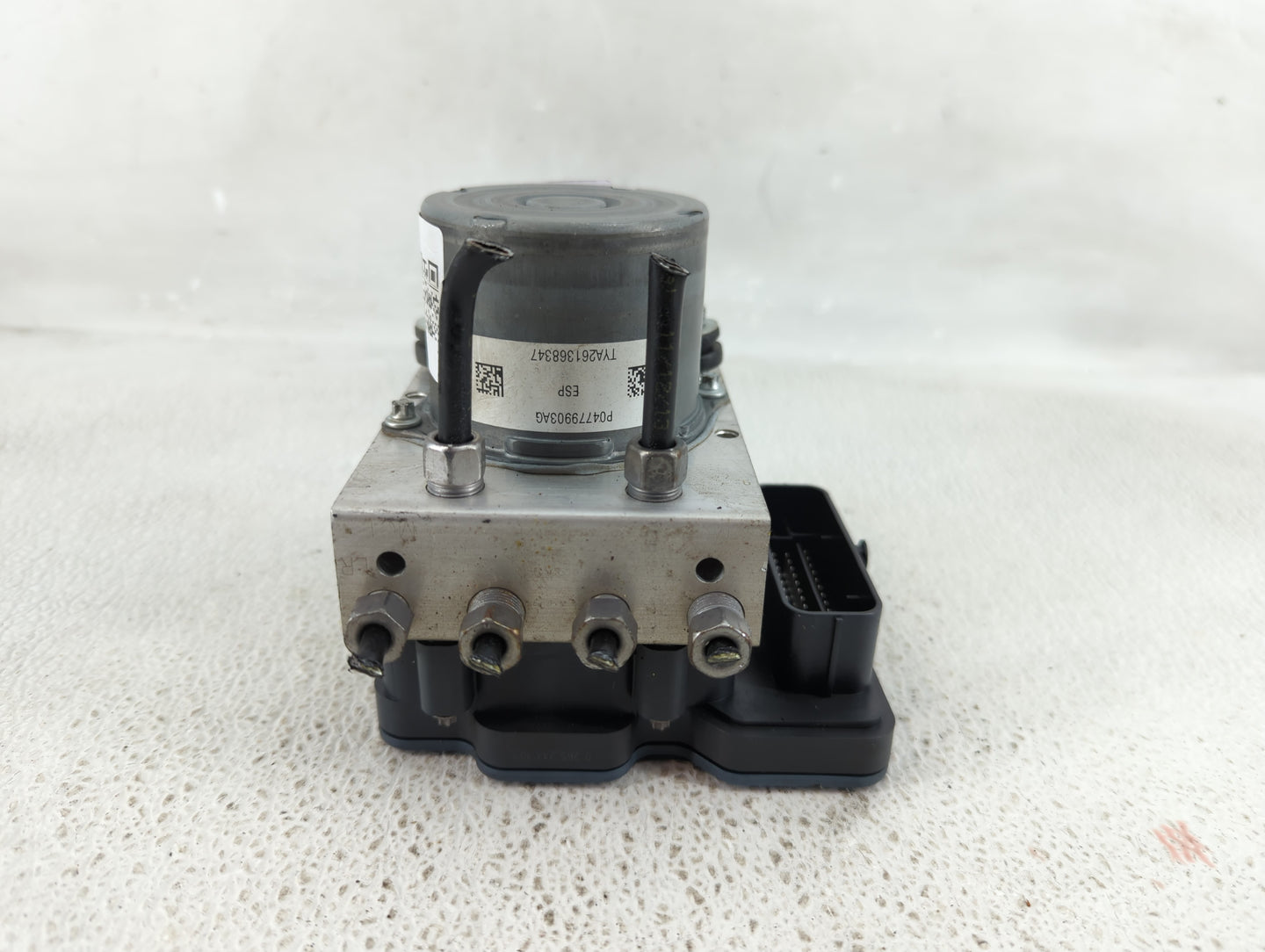 2014 Jeep Cherokee ABS Pump Control Module Replacement P/N:P04779903AG Fits OEM Used Auto Parts - Oemusedautoparts1.com