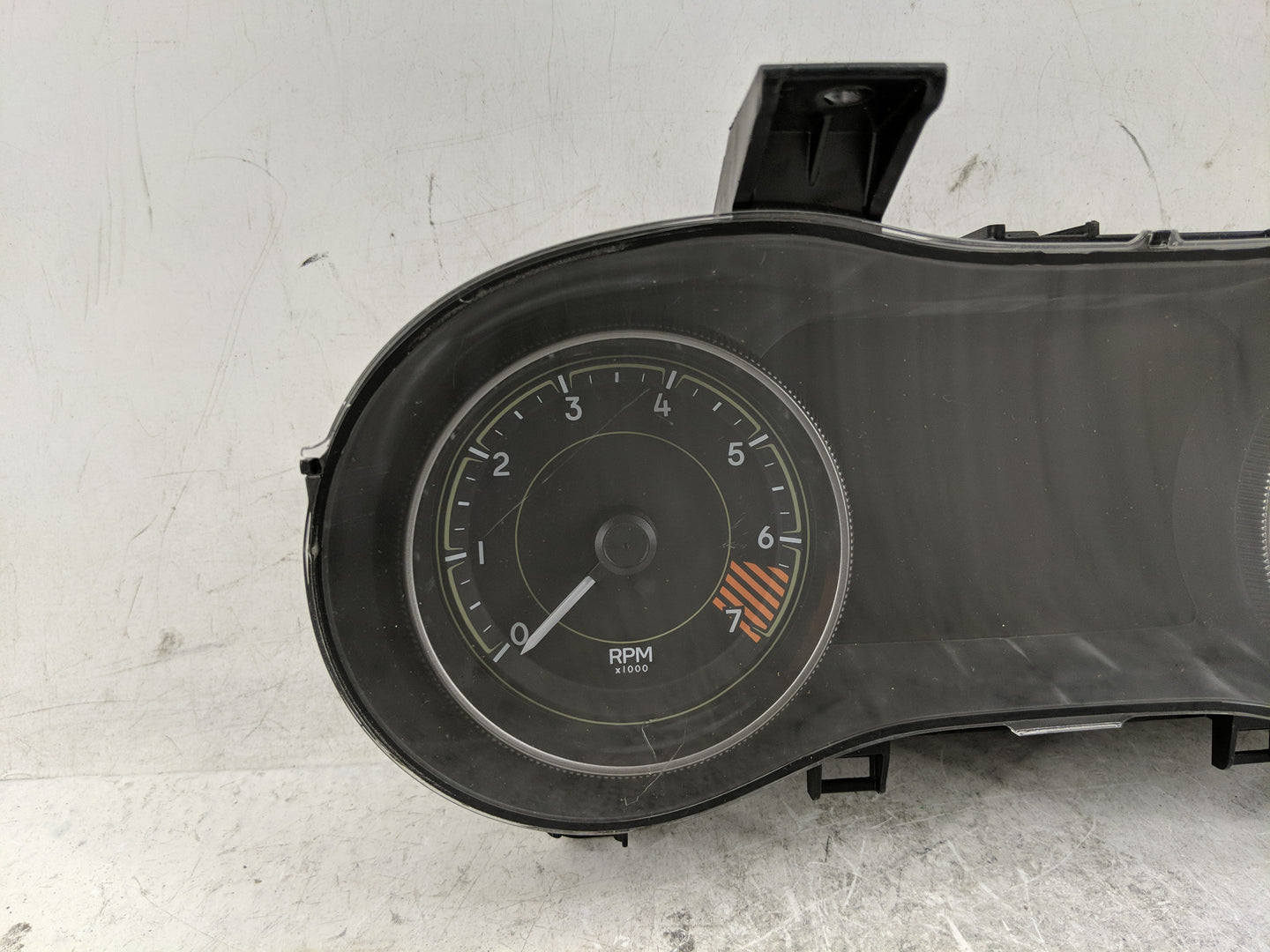 2014 Jeep Cherokee Instrument Cluster Speedometer Gauges Fits OEM Used Auto Parts - Oemusedautoparts1.com