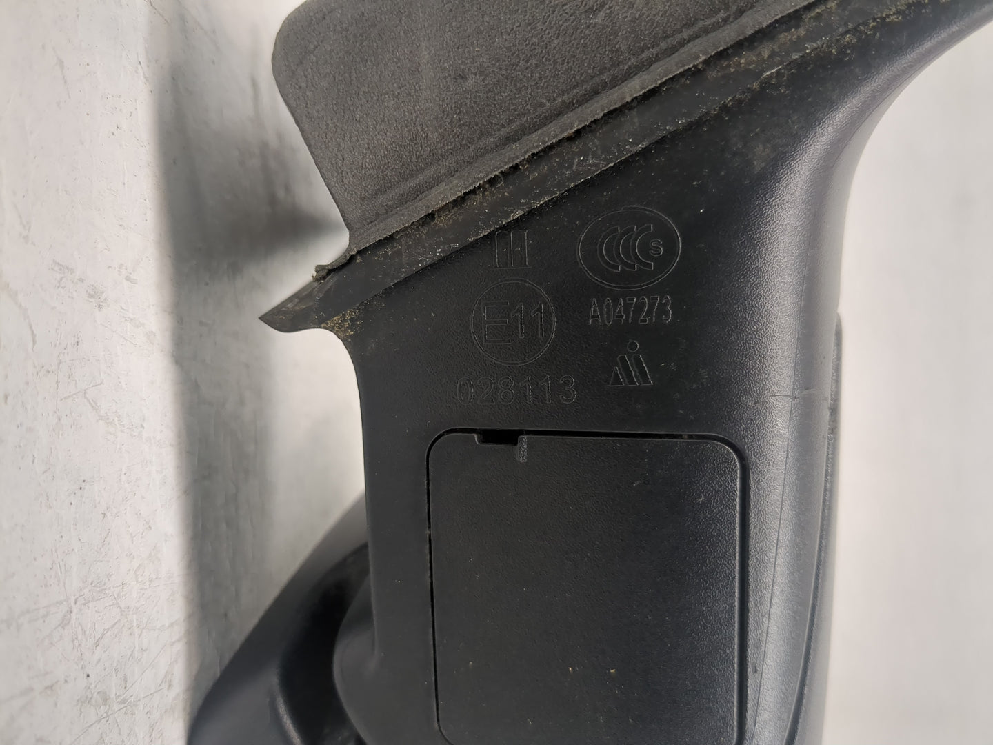 2014-2021 Jeep Cherokee Side Mirror Replacement Driver Left View Door Mirror P/N:E11A047273 Fits OEM Used Auto Parts - Oemus