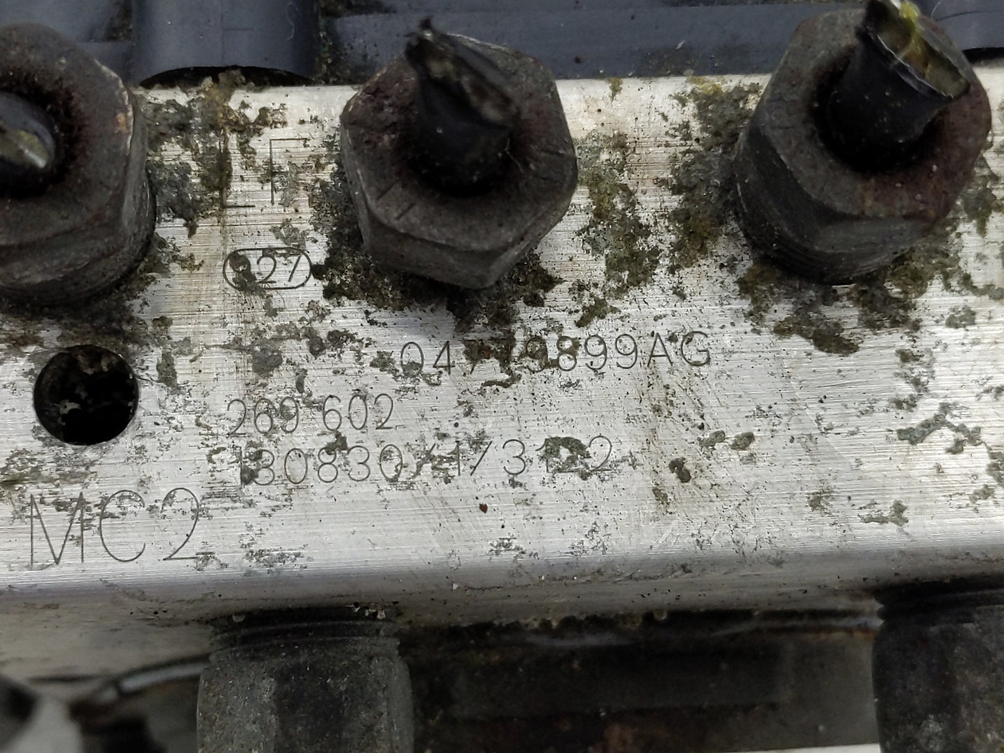 2014 Jeep Cherokee ABS Pump Control Module Replacement P/N:04779899AG Fits OEM Used Auto Parts - Oemusedautoparts1.com