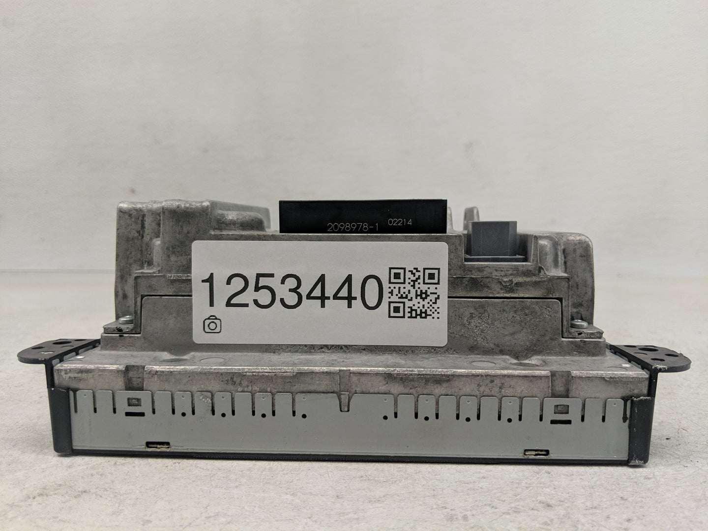 2014 Jeep Cherokee Radio AM FM Cd Player Receiver Replacement P/N:6434C-BE2801 Fits OEM Used Auto Parts - Oemusedautoparts1.