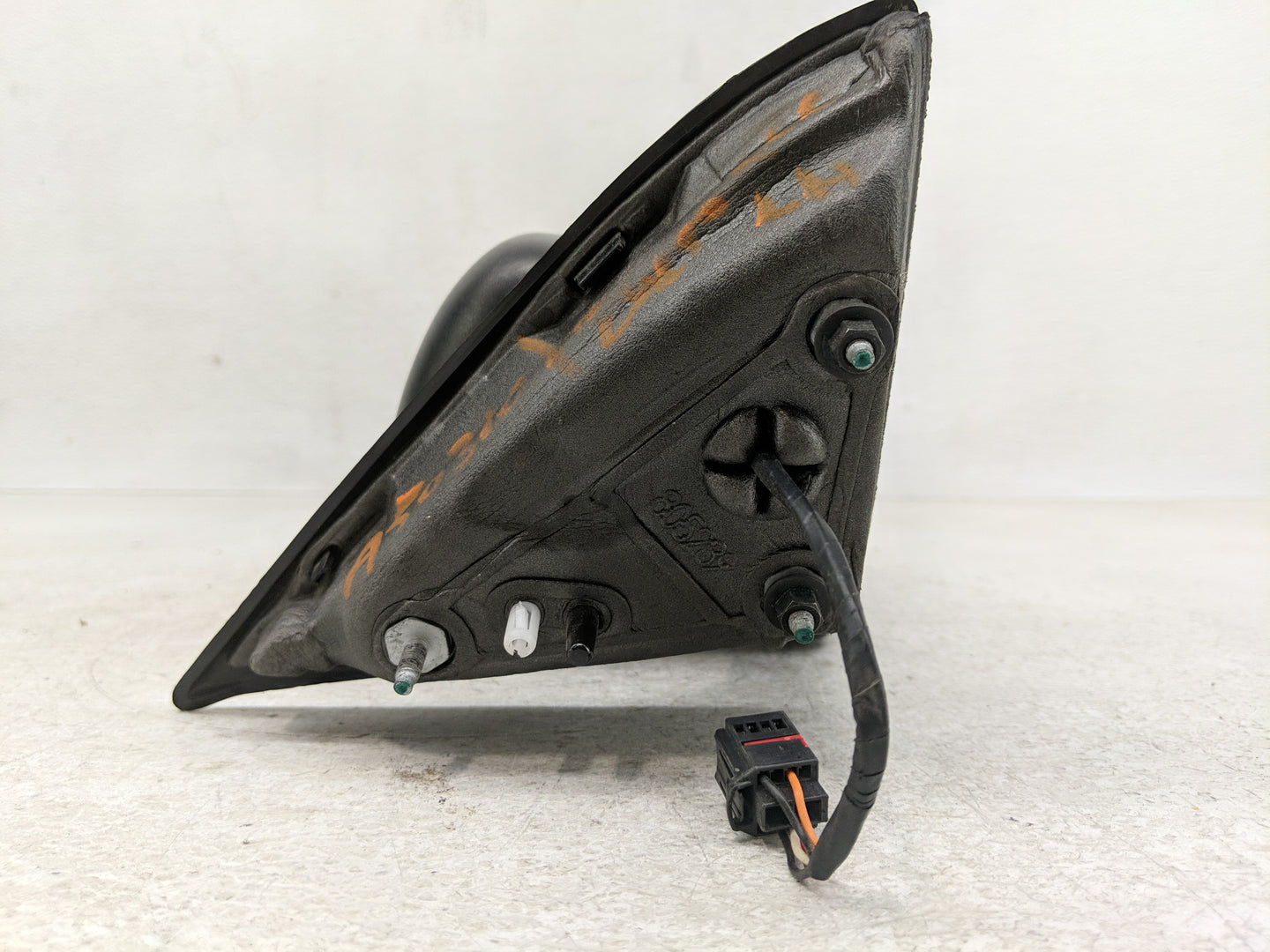 2014-2021 Jeep Cherokee Driver Side View Mirror - Left Door Mirror OEM Used - Oemusedautoparts1.com