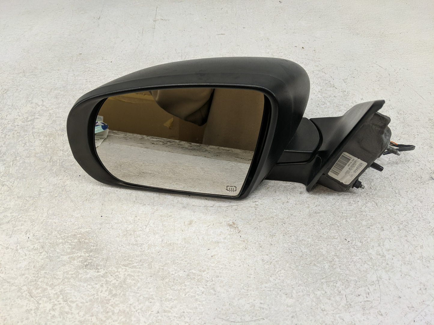 2014-2021 Jeep Cherokee Driver Side View Mirror - Left Door Mirror OEM Used - Oemusedautoparts1.com