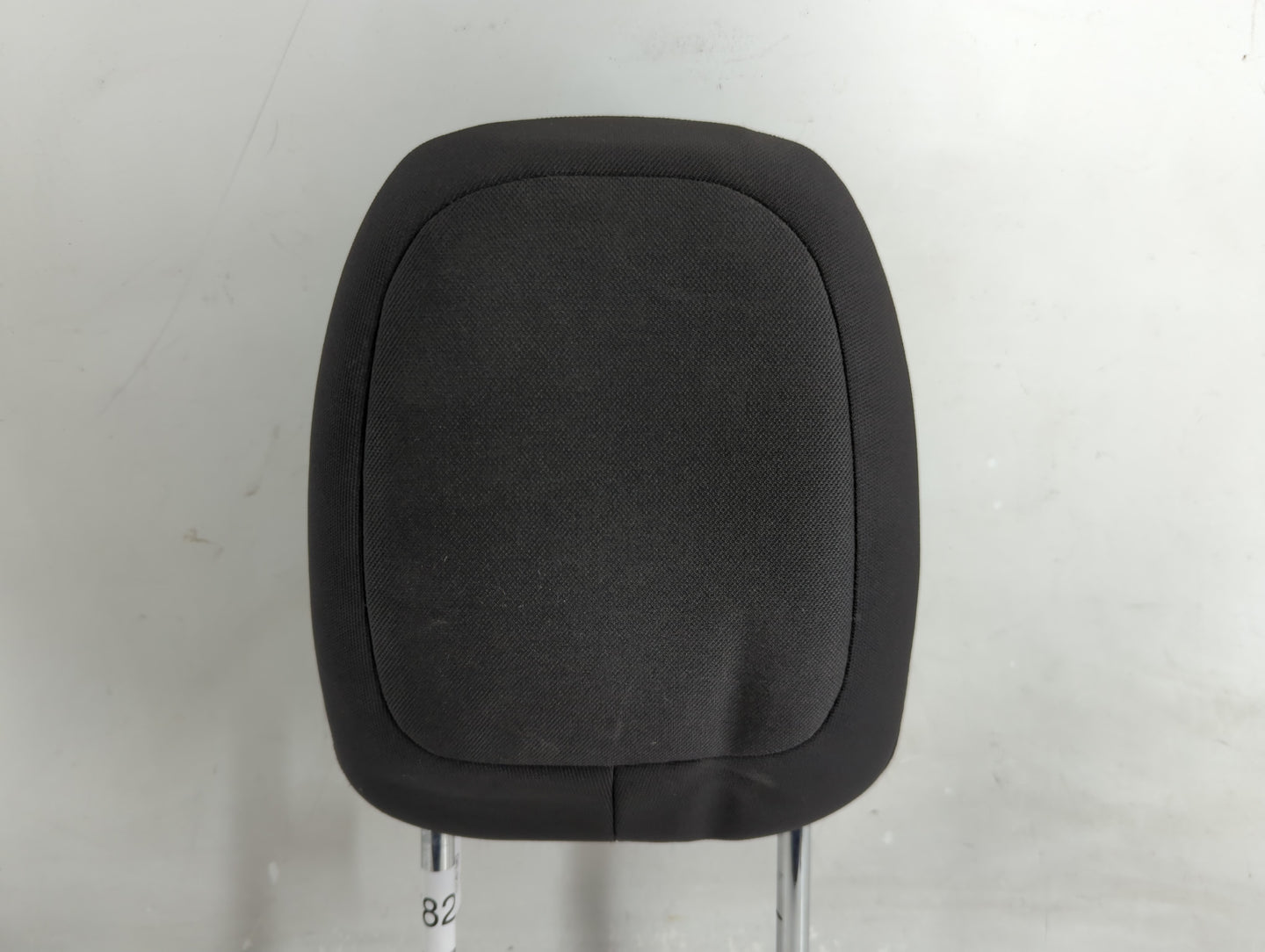 2014 Jeep Cherokee Headrest Head Rest Rear Seat Fits OEM Used Auto Parts - Oemusedautoparts1.com