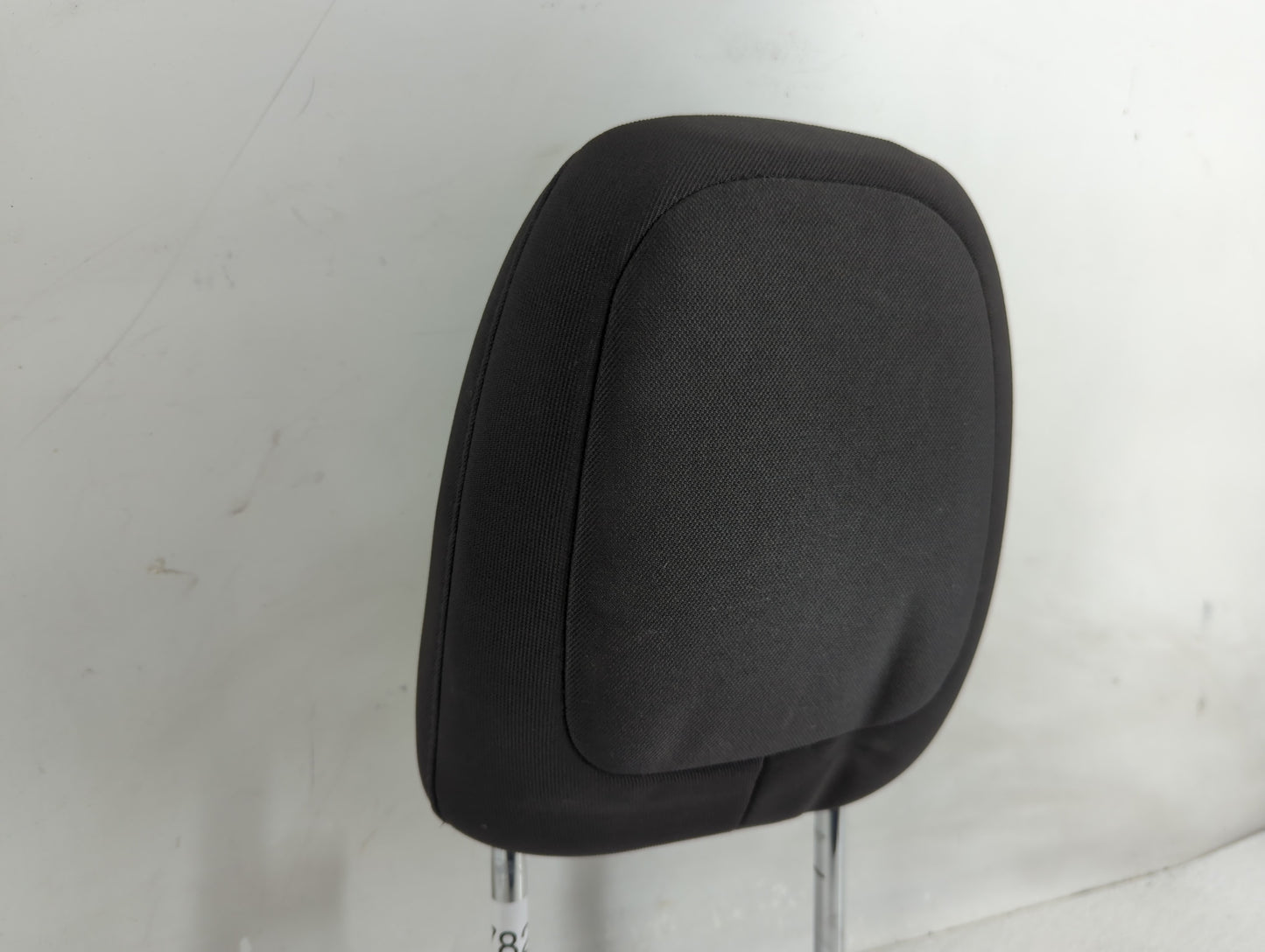 2014 Jeep Cherokee Headrest Head Rest Rear Seat Fits OEM Used Auto Parts - Oemusedautoparts1.com