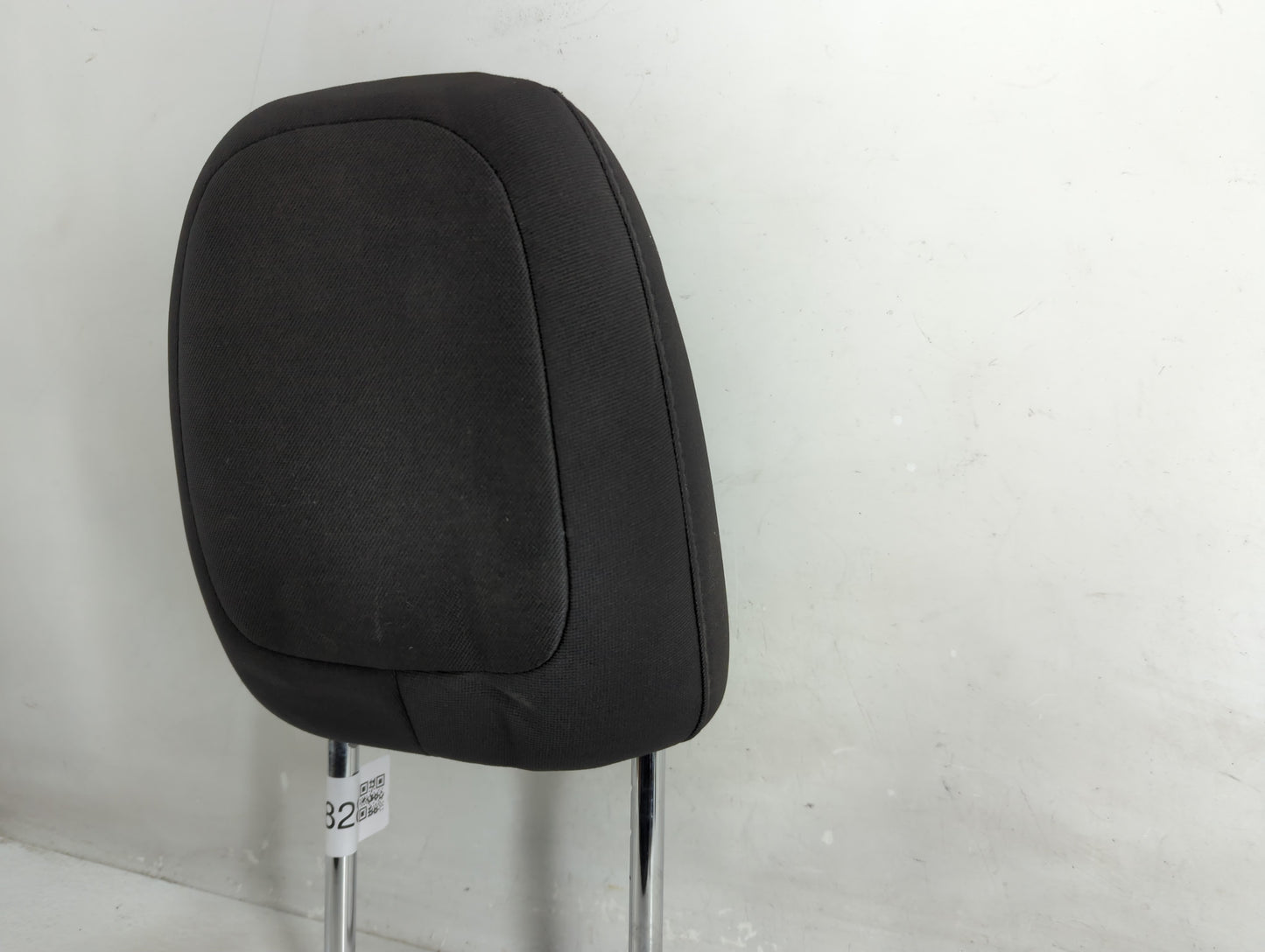 2014 Jeep Cherokee Headrest Head Rest Rear Seat Fits OEM Used Auto Parts - Oemusedautoparts1.com