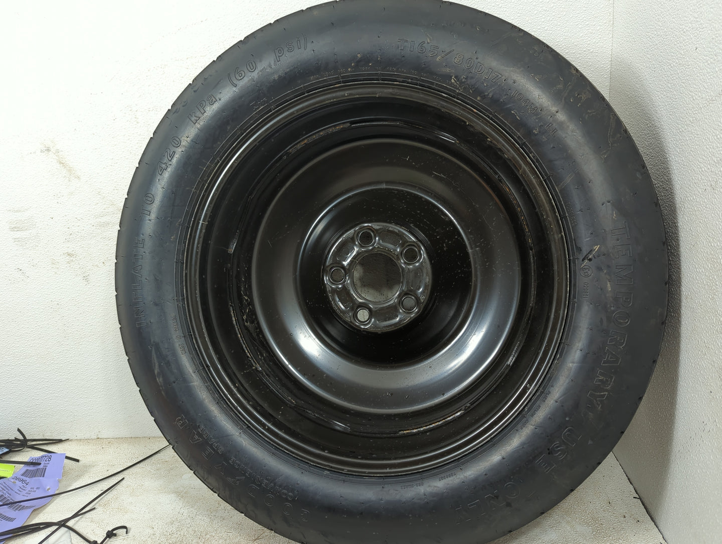 2014-2022 Jeep Cherokee Spare Donut Tire Wheel Rim Oem 1264325 - Oemusedautoparts1.com