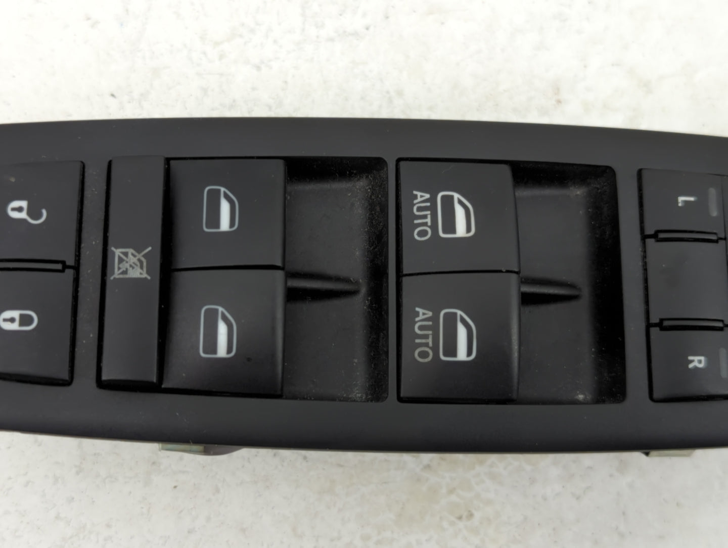 2014 Jeep Cherokee Master Power Window Switch Replacement Driver Side Left P/N:68141894AA Fits OEM Used Auto Parts - Oemused