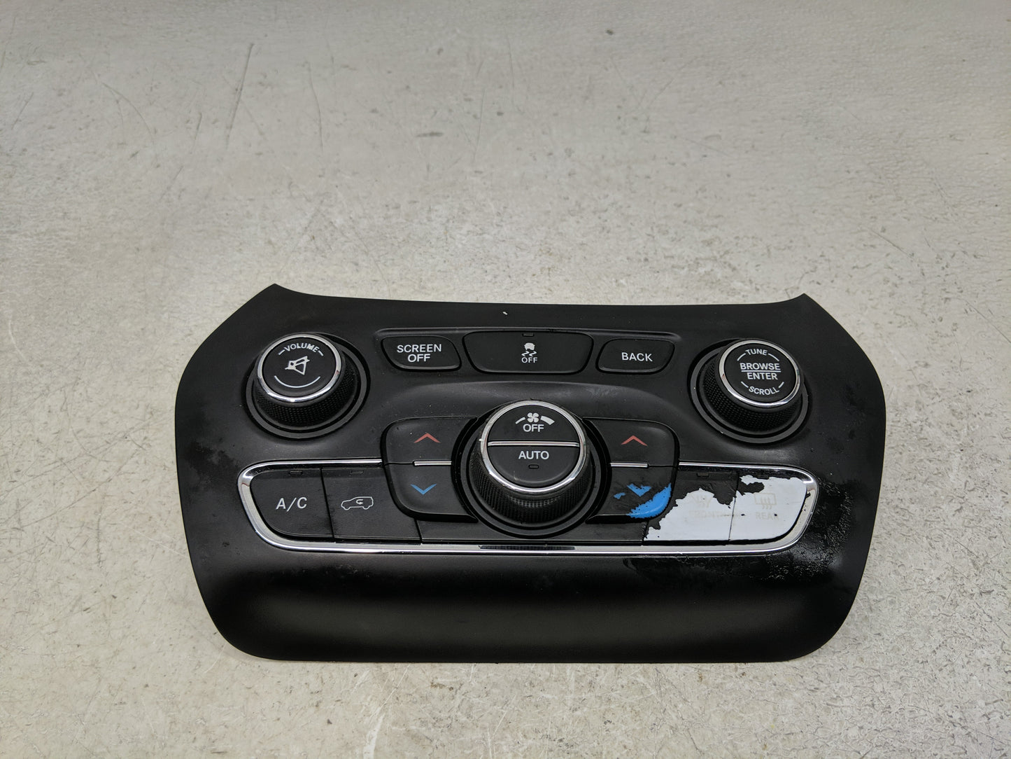 2014 Jeep Cherokee Climate Control Module Temperature AC/Heater Replacement P/N:05091436AG Fits OEM Used Auto Parts - Oemuse