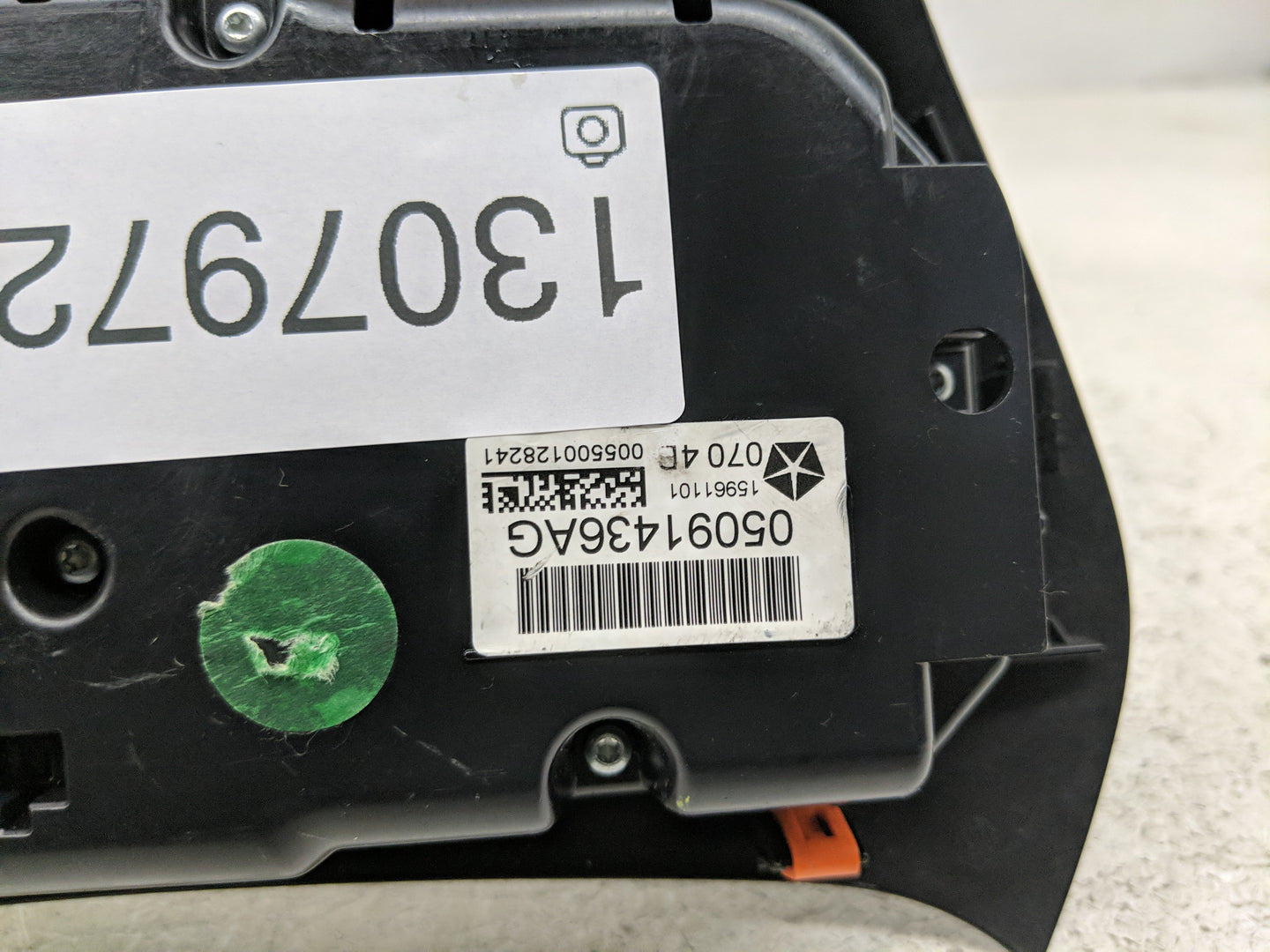 2014 Jeep Cherokee Climate Control Module Temperature AC/Heater Replacement P/N:05091436AG Fits OEM Used Auto Parts - Oemuse