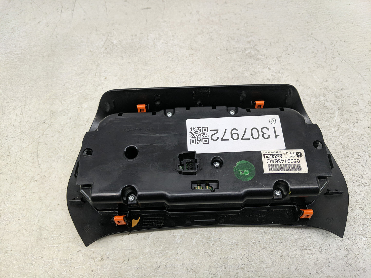 2014 Jeep Cherokee Climate Control Module Temperature AC/Heater Replacement P/N:05091436AG Fits OEM Used Auto Parts - Oemuse