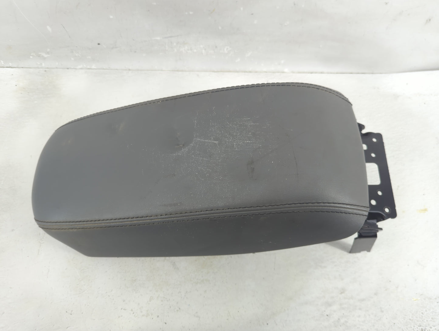 2014 Jeep Cherokee Center Console Armrest Cover Lid Fits OEM Used Auto Parts - Oemusedautoparts1.com