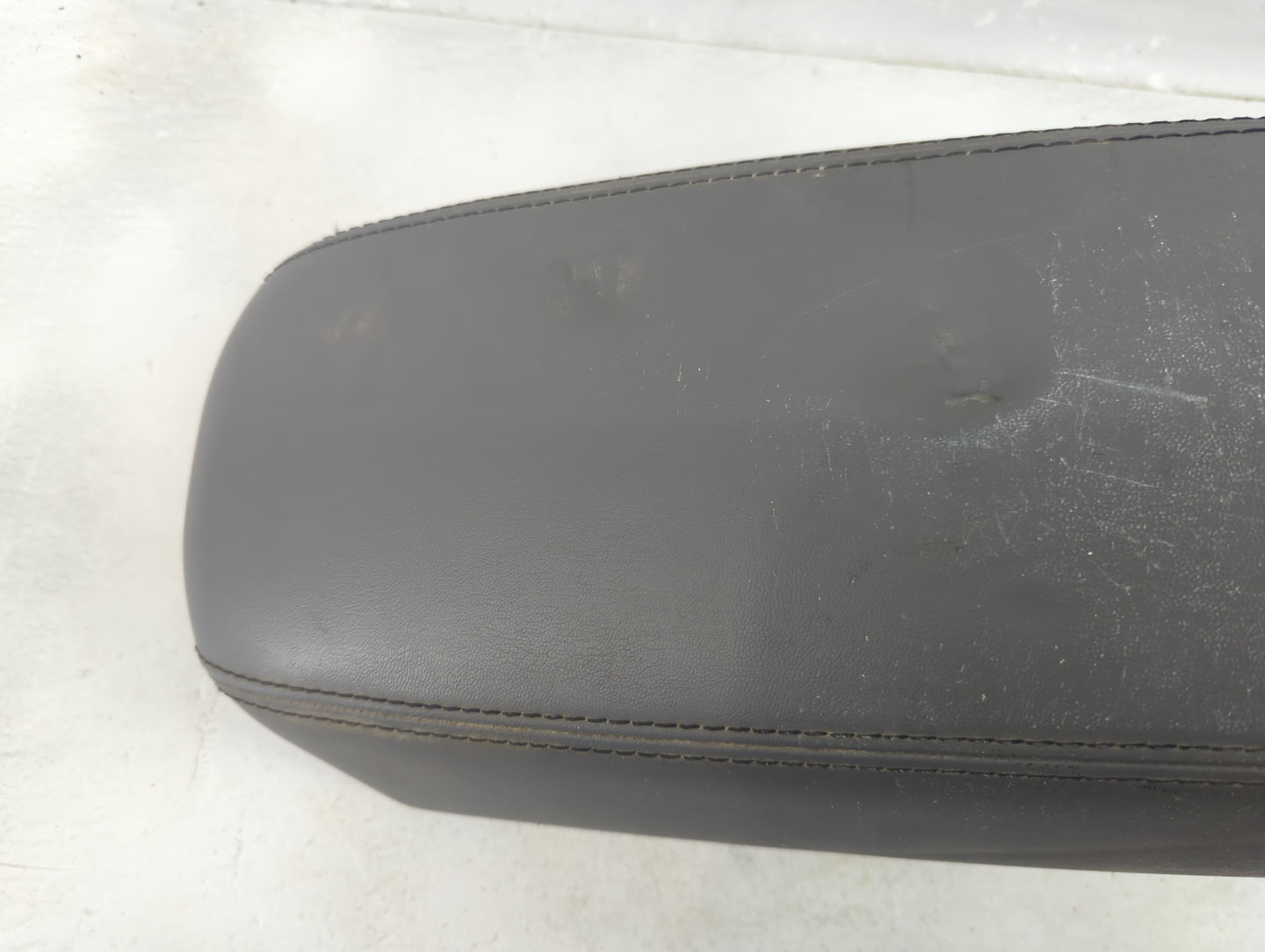 2014 Jeep Cherokee Center Console Armrest Cover Lid Fits OEM Used Auto Parts - Oemusedautoparts1.com