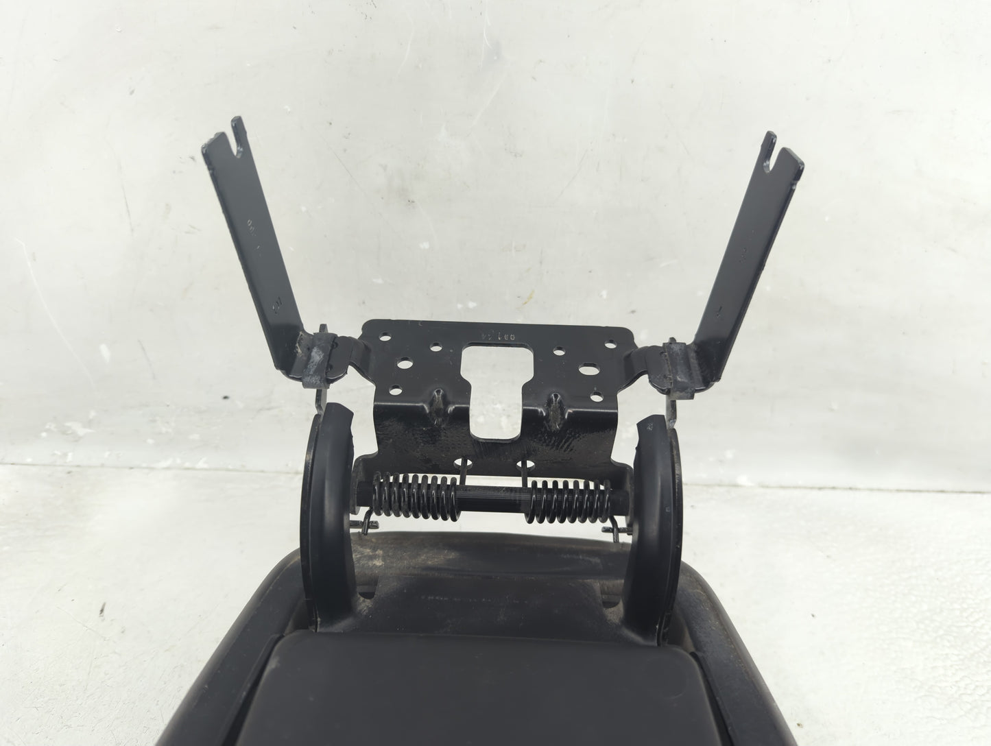 2014 Jeep Cherokee Center Console Armrest Cover Lid Fits OEM Used Auto Parts - Oemusedautoparts1.com