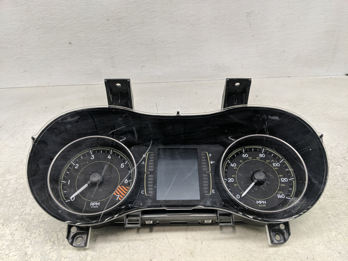 2014 Jeep Cherokee Instrument Cluster Speedometer Gauges Fits OEM Used Auto Parts - Oemusedautoparts1.com