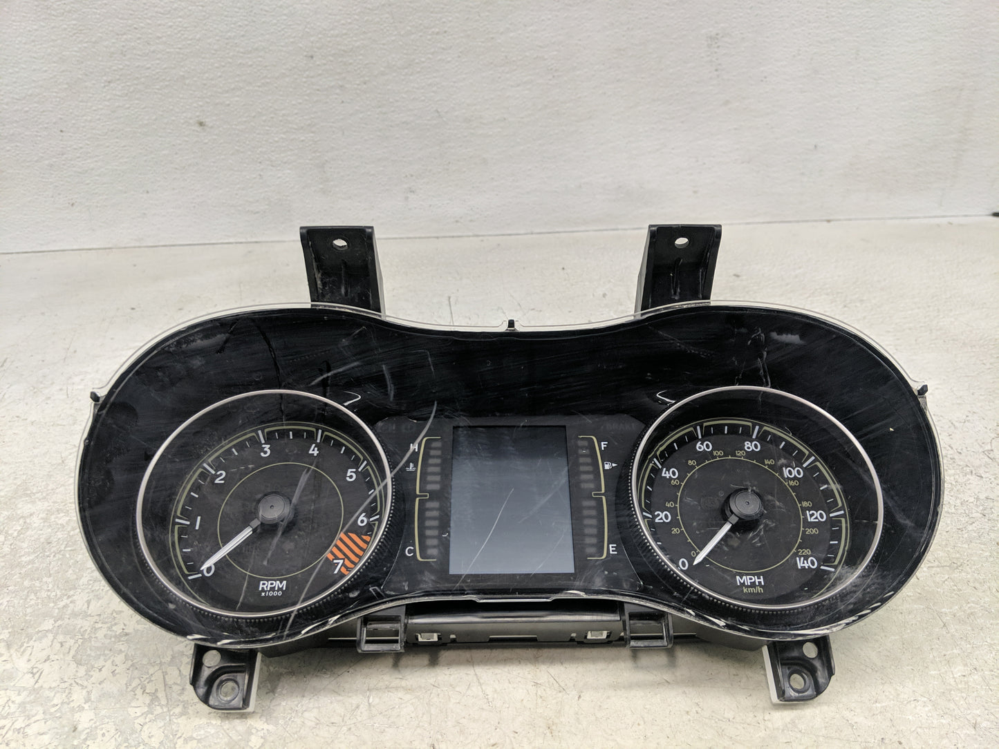 2014 Jeep Cherokee Instrument Cluster Speedometer Gauges Fits OEM Used Auto Parts - Oemusedautoparts1.com