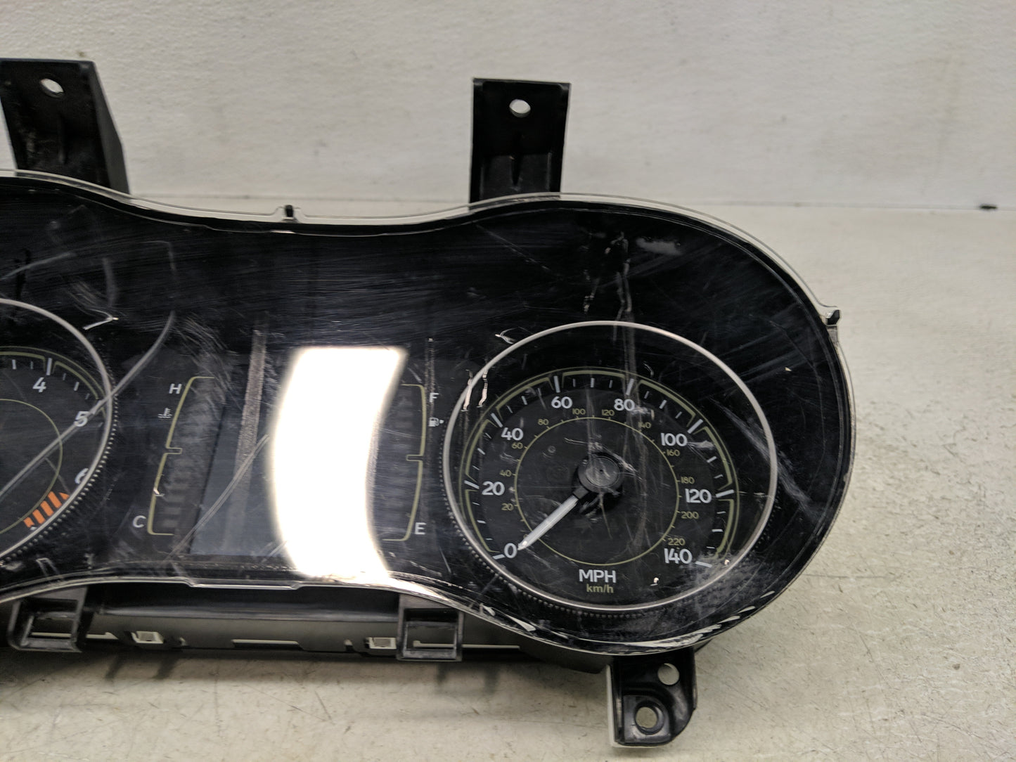 2014 Jeep Cherokee Instrument Cluster Speedometer Gauges Fits OEM Used Auto Parts - Oemusedautoparts1.com