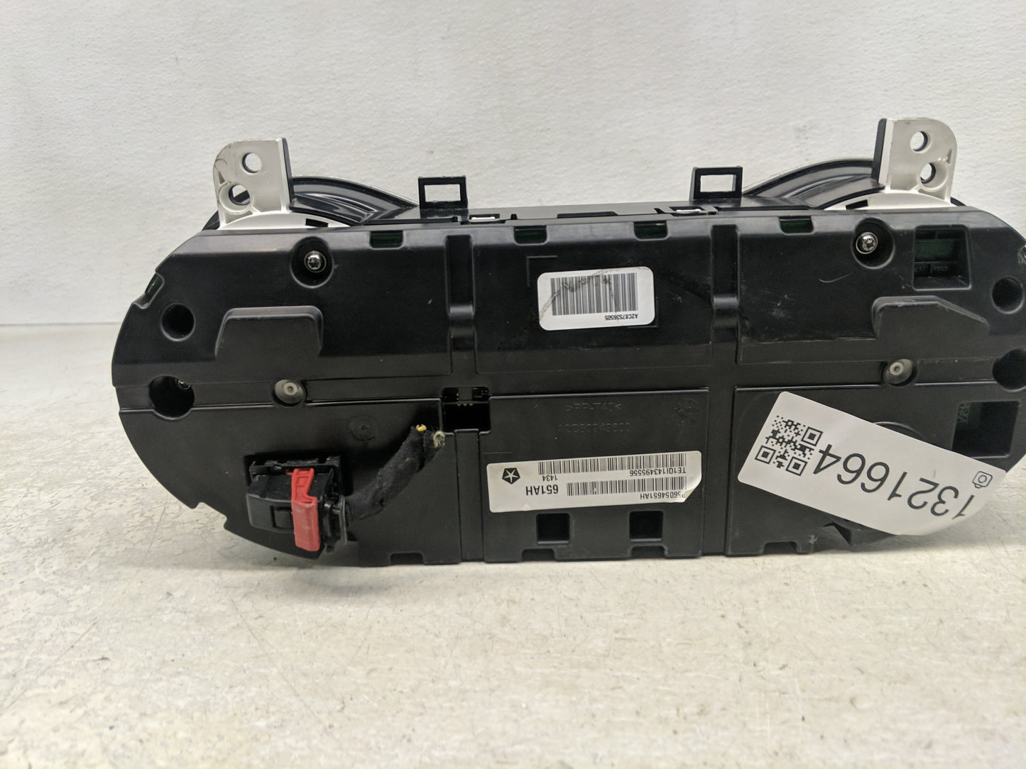 2014 Jeep Cherokee Instrument Cluster Speedometer Gauges Fits OEM Used Auto Parts - Oemusedautoparts1.com