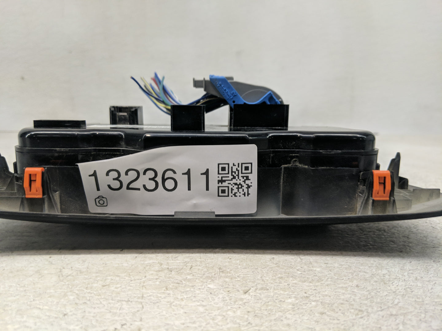 2014 Jeep Cherokee Climate Control Module Temperature AC/Heater Replacement P/N:P1UV93DX9AE Fits OEM Used Auto Parts - Oemus