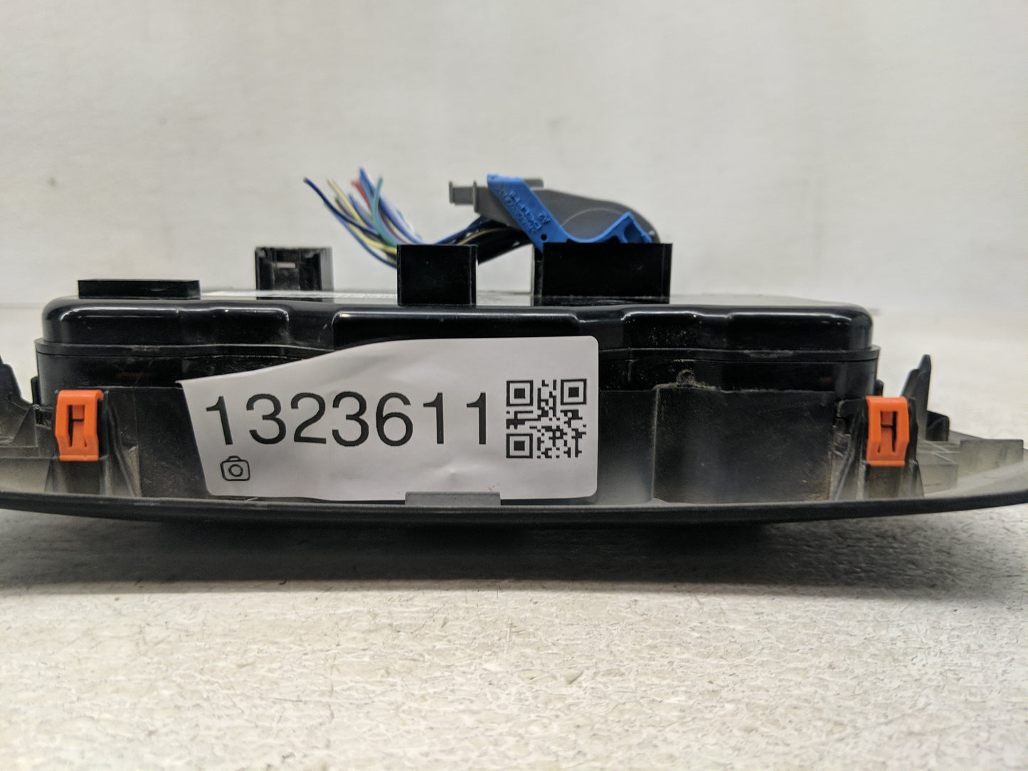 2014 Jeep Cherokee Climate Control Module Temperature AC/Heater Replacement P/N:P1UV93DX9AE Fits OEM Used Auto Parts - Oemus