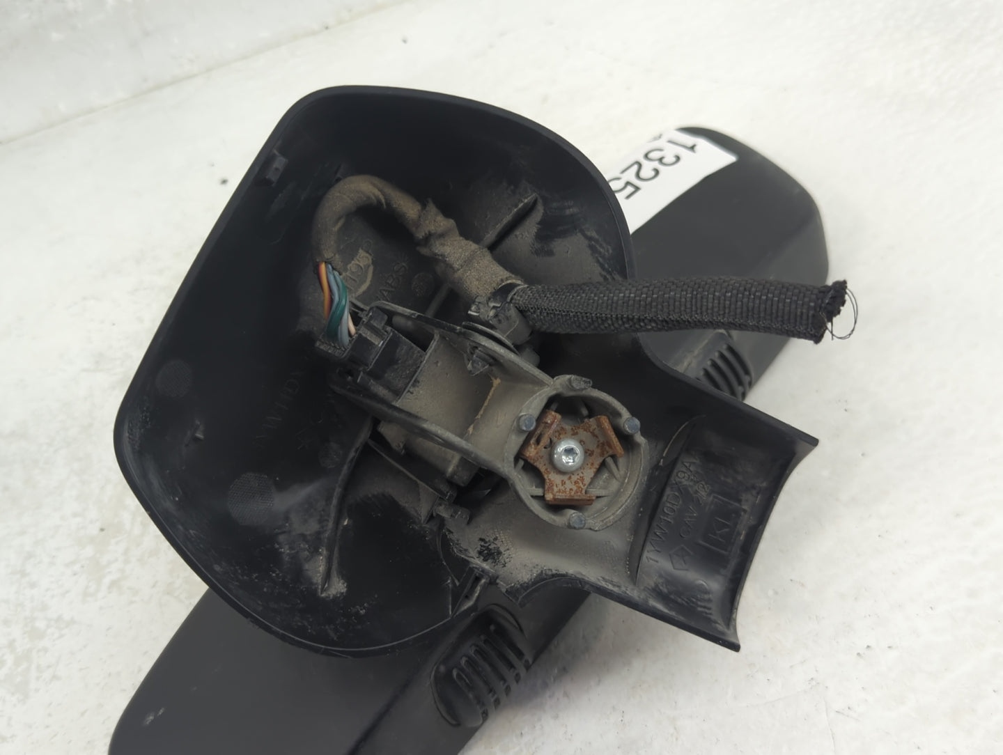 2014-2017 Jeep Cherokee Interior Rear View Mirror Replacement OEM Fits Fits 2014 2015 2016 2017 OEM Used Auto Parts - Oemuse