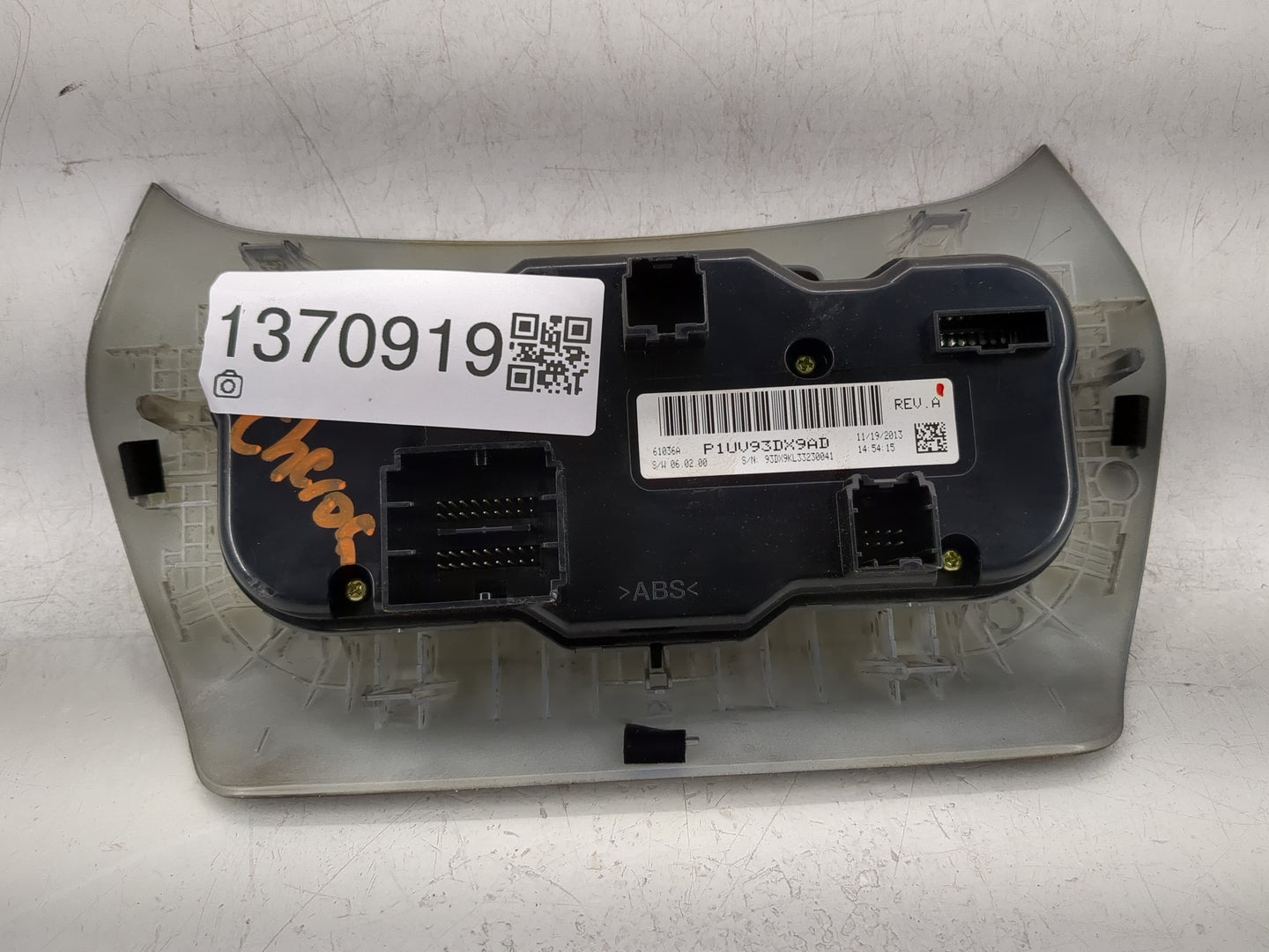 2014 Jeep Cherokee Climate Control Module Temperature AC/Heater Replacement P/N:P1UV93DX9AD Fits OEM Used Auto Parts - Oemus