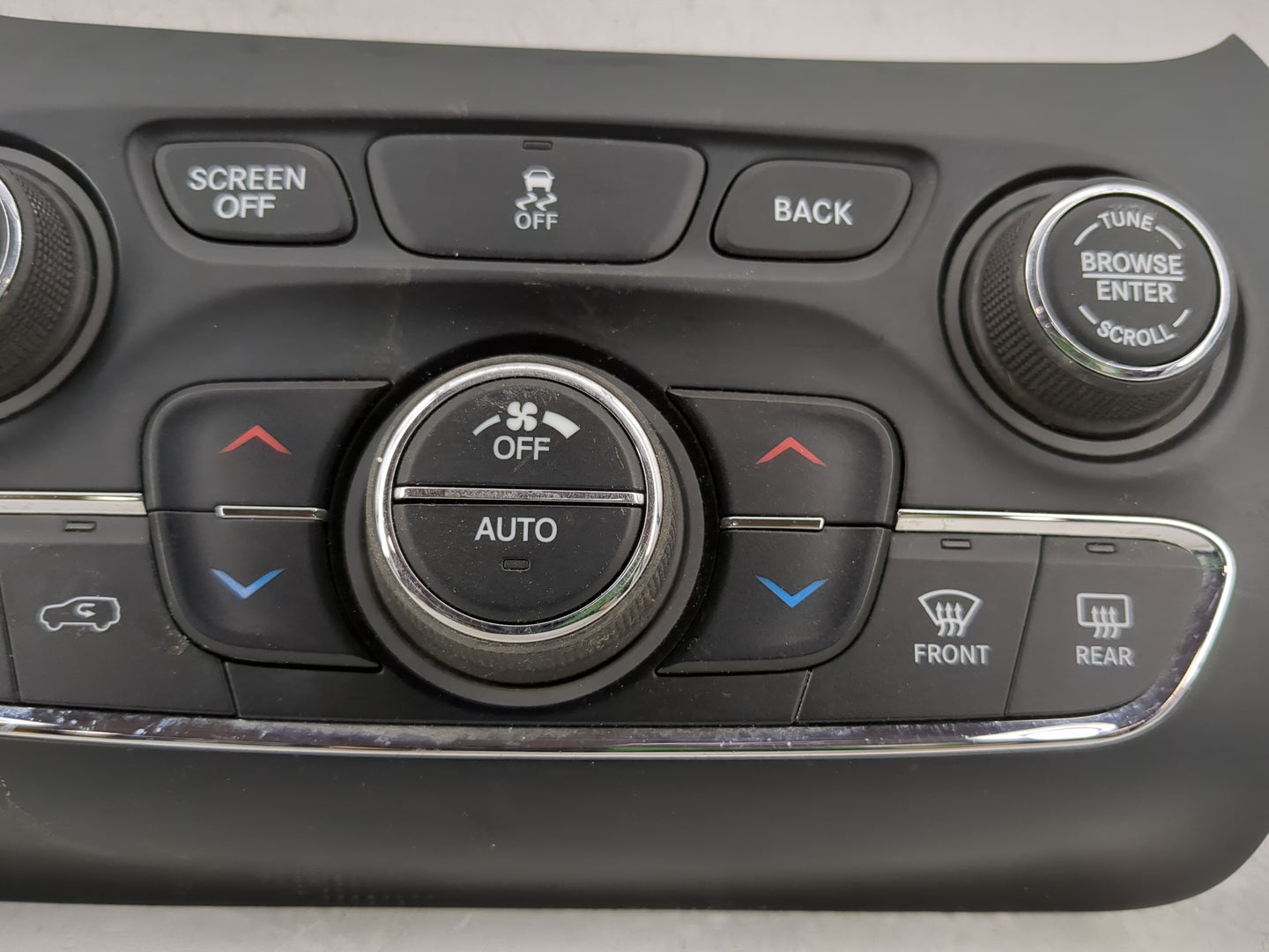 2014 Jeep Cherokee Climate Control Module Temperature AC/Heater Replacement P/N:05091436AG Fits OEM Used Auto Parts - Oemuse