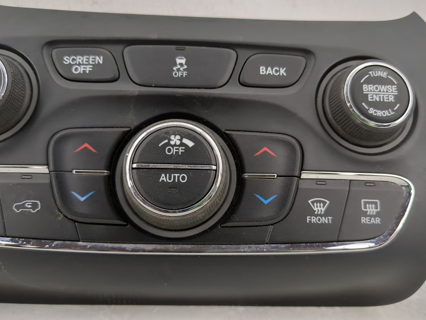 2014 Jeep Cherokee Climate Control Module Temperature AC/Heater Replacement P/N:05091436AG Fits OEM Used Auto Parts - Oemuse