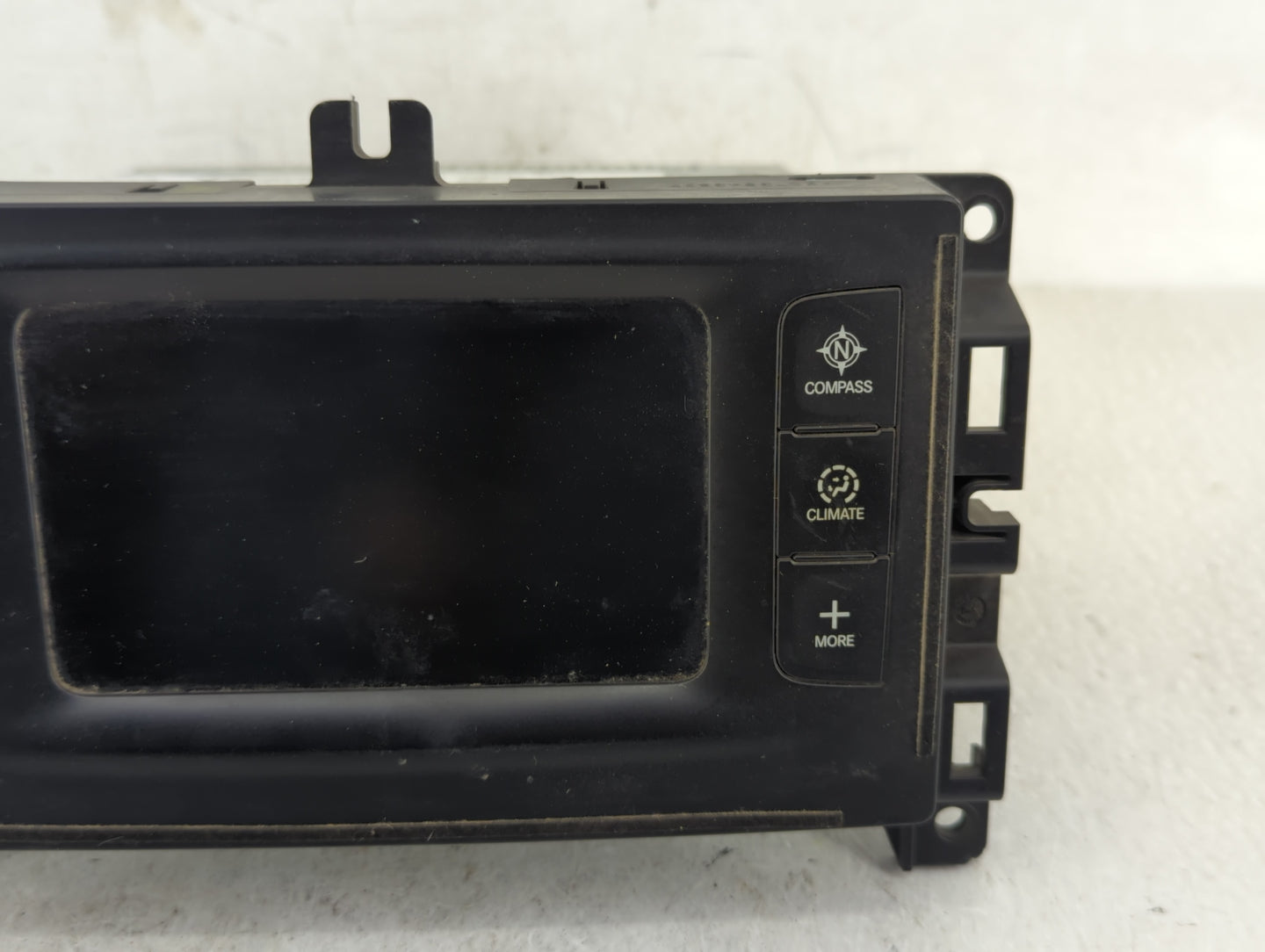 2014 Jeep Cherokee Radio AM FM Cd Player Receiver Replacement P/N:P05091376AD Fits OEM Used Auto Parts - Oemusedautoparts1.c