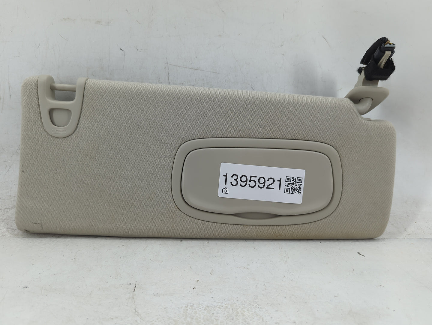 2014-2018 Jeep Cherokee Sun Visor Shade Replacement Passenger Right Mirror Fits Fits 2014 2015 2016 2017 2018 OEM Used Auto 