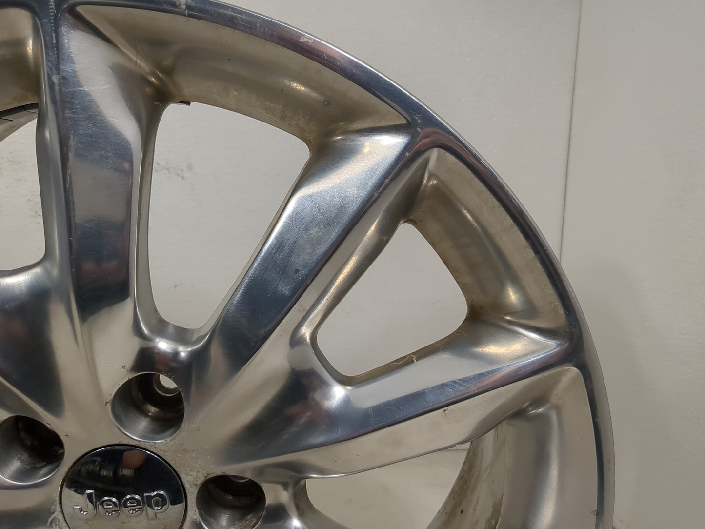 2014-2018 Jeep Cherokee Oem Wheel Rim 1397423 - Oemusedautoparts1.com