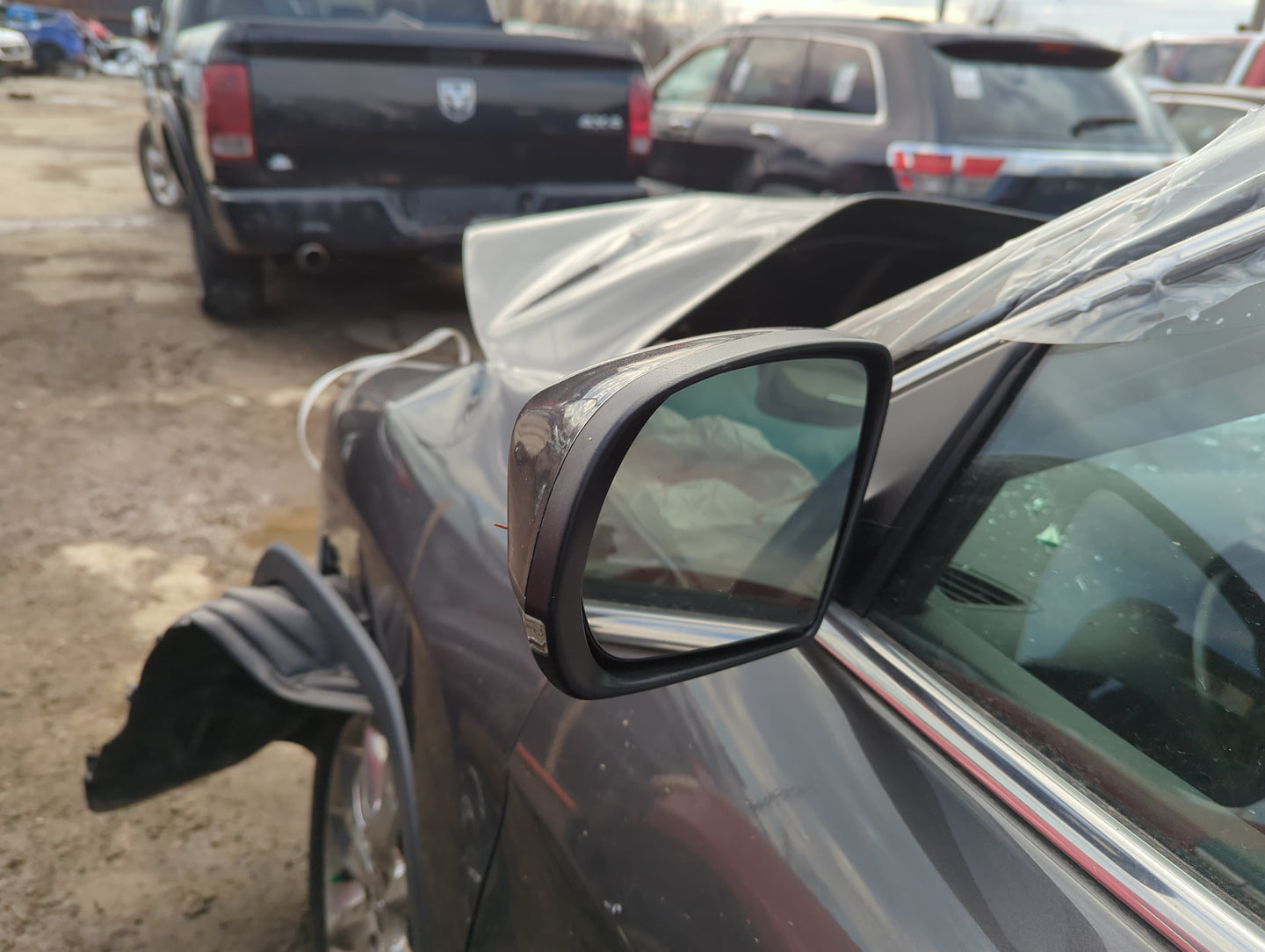 2014-2021 Jeep Cherokee Driver Side View Mirror - Left Door Mirror OEM Used - Oemusedautoparts1.com