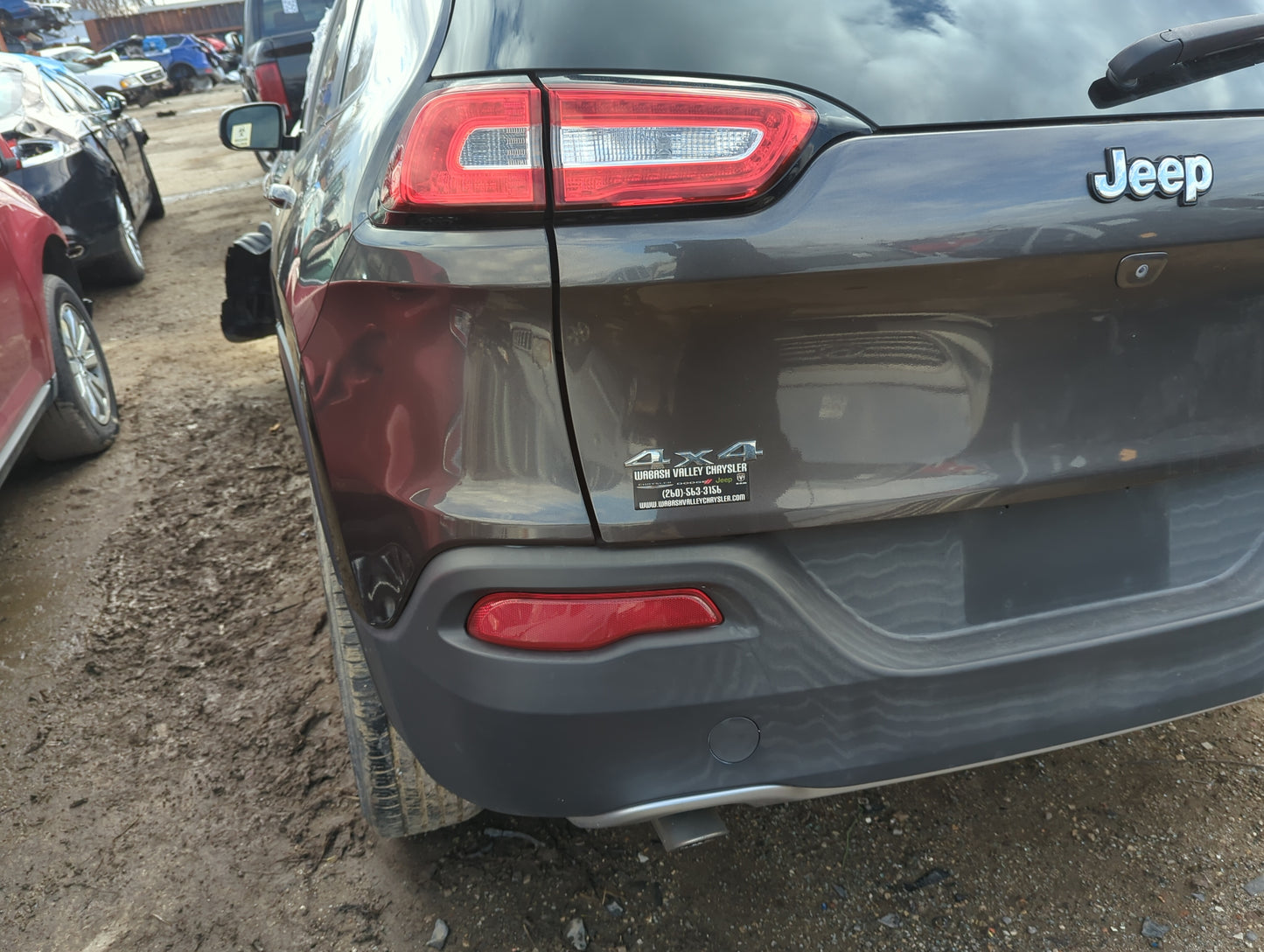 2014-2018 Jeep Cherokee Rear Bumper Assembly Oem - Oemusedautoparts1.com