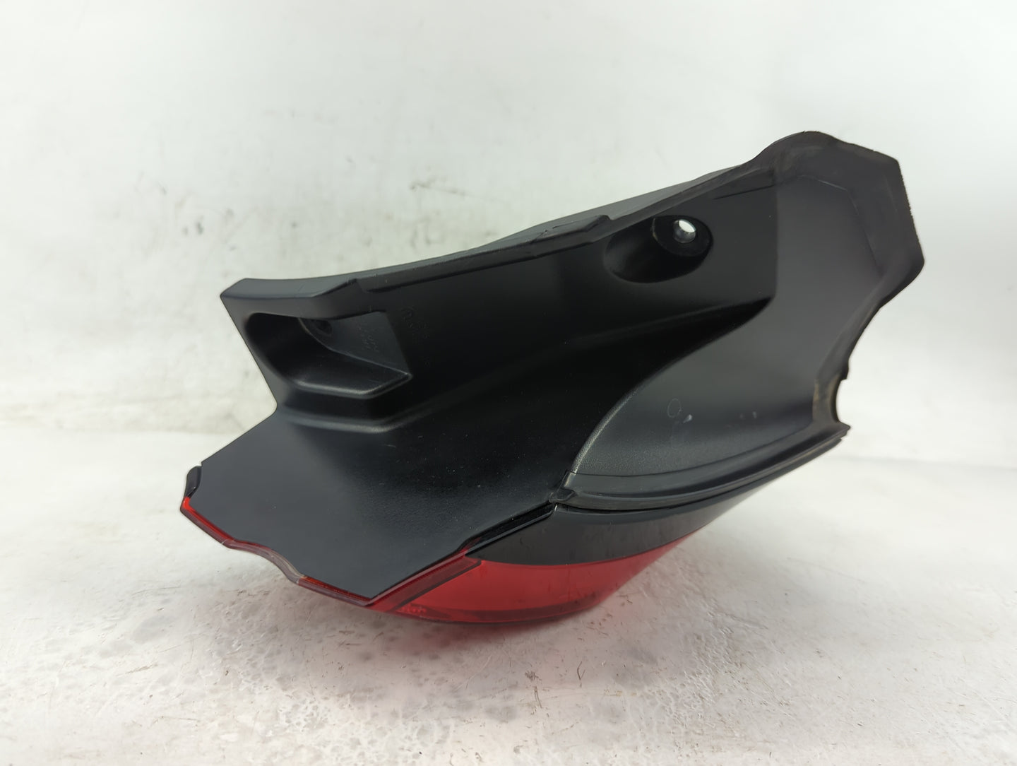 2014-2018 Jeep Cherokee Tail Light Assembly Passenger Right OEM P/N:68102906AE Fits Fits 2014 2015 2016 2017 2018 OEM Used A