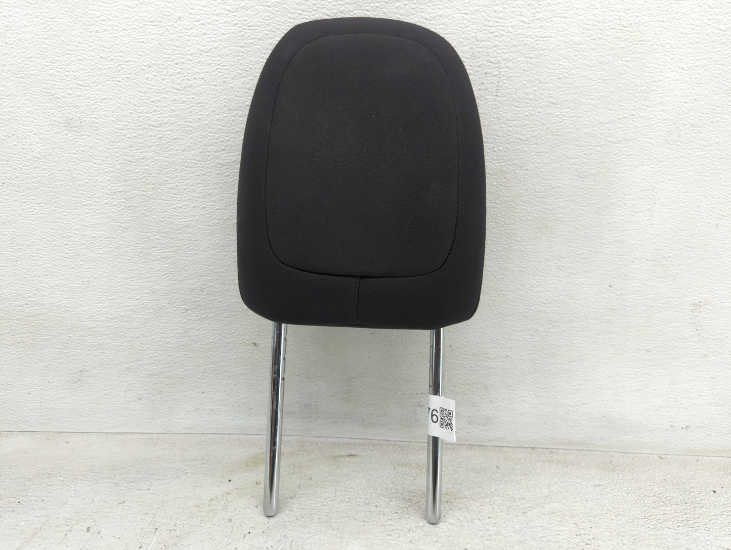 2014 Jeep Cherokee Headrest Head Rest Front Driver Passenger Seat Fits OEM Used Auto Parts - Oemusedautoparts1.com