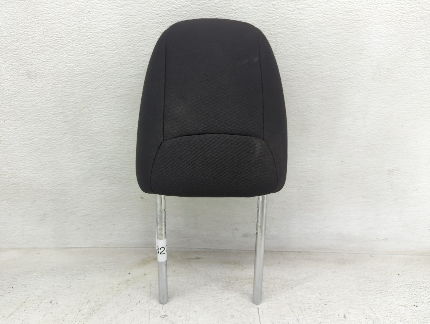 2014 Jeep Cherokee Headrest Head Rest Front Driver Passenger Seat Fits OEM Used Auto Parts - Oemusedautoparts1.com