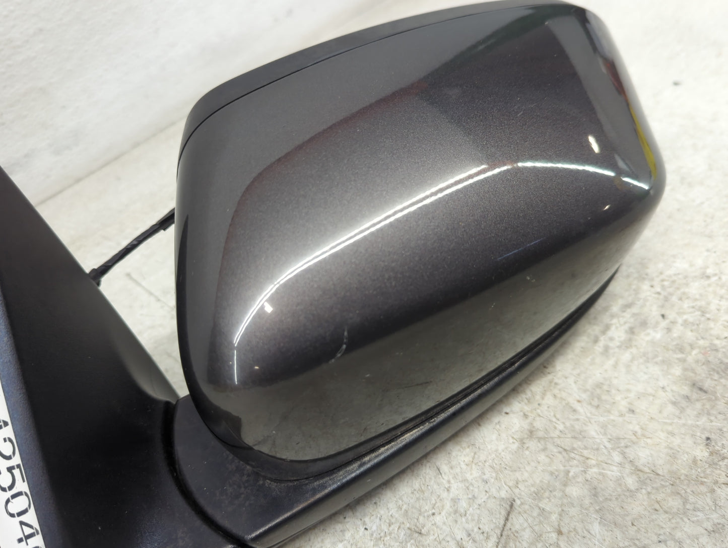 2014-2021 Jeep Cherokee Driver Left Side View Manual Door Mirror - Oemusedautoparts1.com