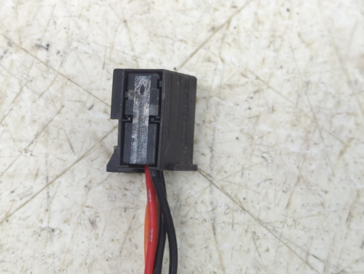 2014-2021 Jeep Cherokee Driver Left Side View Manual Door Mirror - Oemusedautoparts1.com