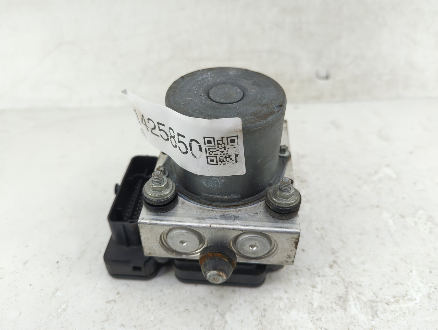 2014 Jeep Cherokee ABS Pump Control Module Replacement P/N:2265106455 0265956137 Fits OEM Used Auto Parts - Oemusedautoparts