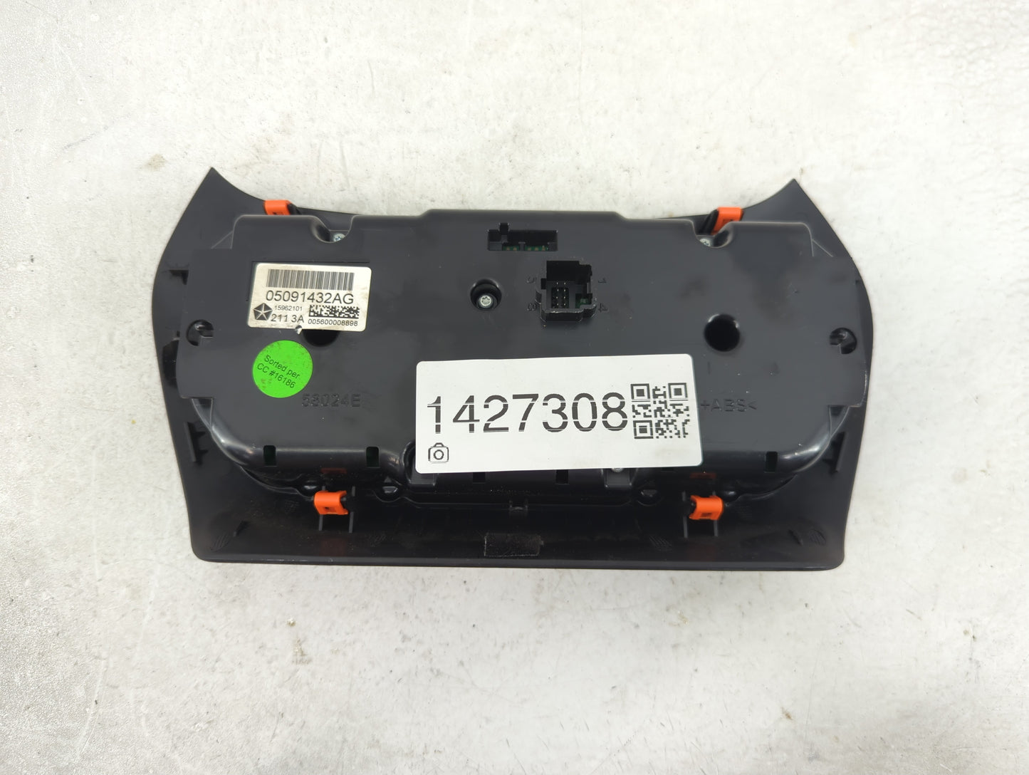 2014 Jeep Cherokee Climate Control Module Temperature AC/Heater Replacement P/N:05091432AG Fits OEM Used Auto Parts - Oemuse