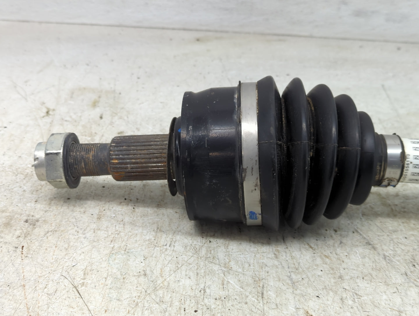 2014-2018 Jeep Cherokee Axle Shaft Front Driver Cv C/v - Oemusedautoparts1.com