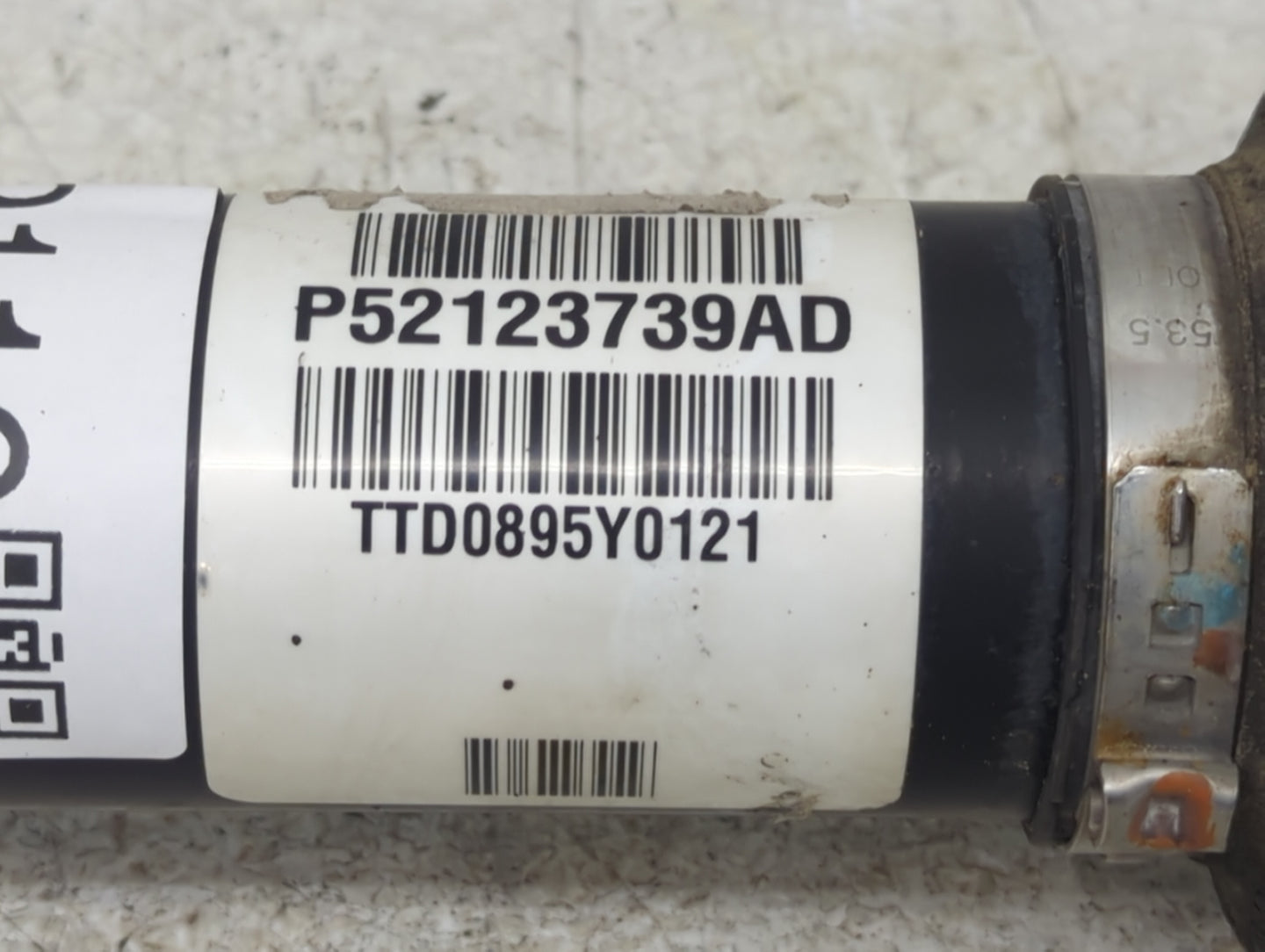 2014-2018 Jeep Cherokee Axle Shaft Front Driver Cv C/v - Oemusedautoparts1.com