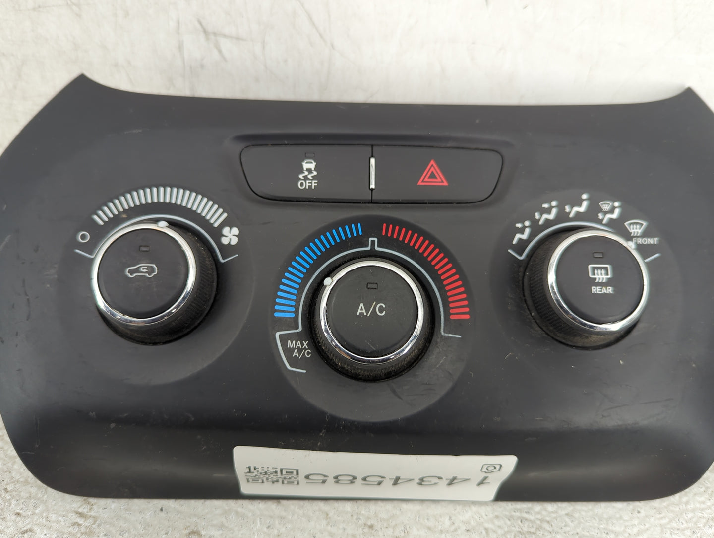 2014 Jeep Cherokee Climate Control Module Temperature AC/Heater Replacement P/N:P1UV93DX9AD Fits OEM Used Auto Parts - Oemus