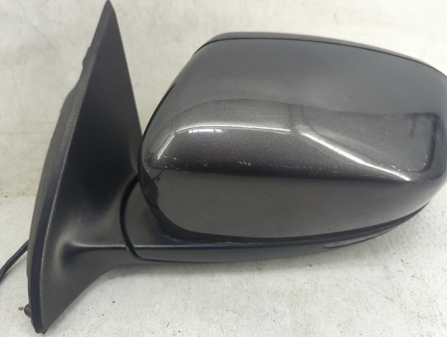2014-2021 Jeep Cherokee Driver Side View Mirror - Left Door Mirror OEM Used - Oemusedautoparts1.com